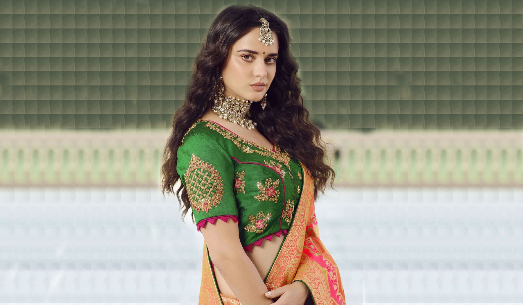 Sarees from Rs.7500 to Rs.10000