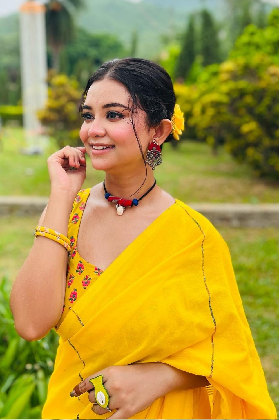 Buy MySilkLove Tulip Yellow Cotton Gicha Stripes Handloom Saree Online