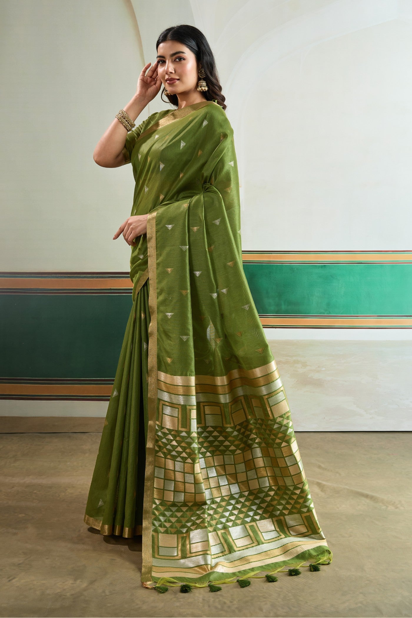 Buy MySilkLove Honeydew Green Tussar Handloom Silk Saree Online