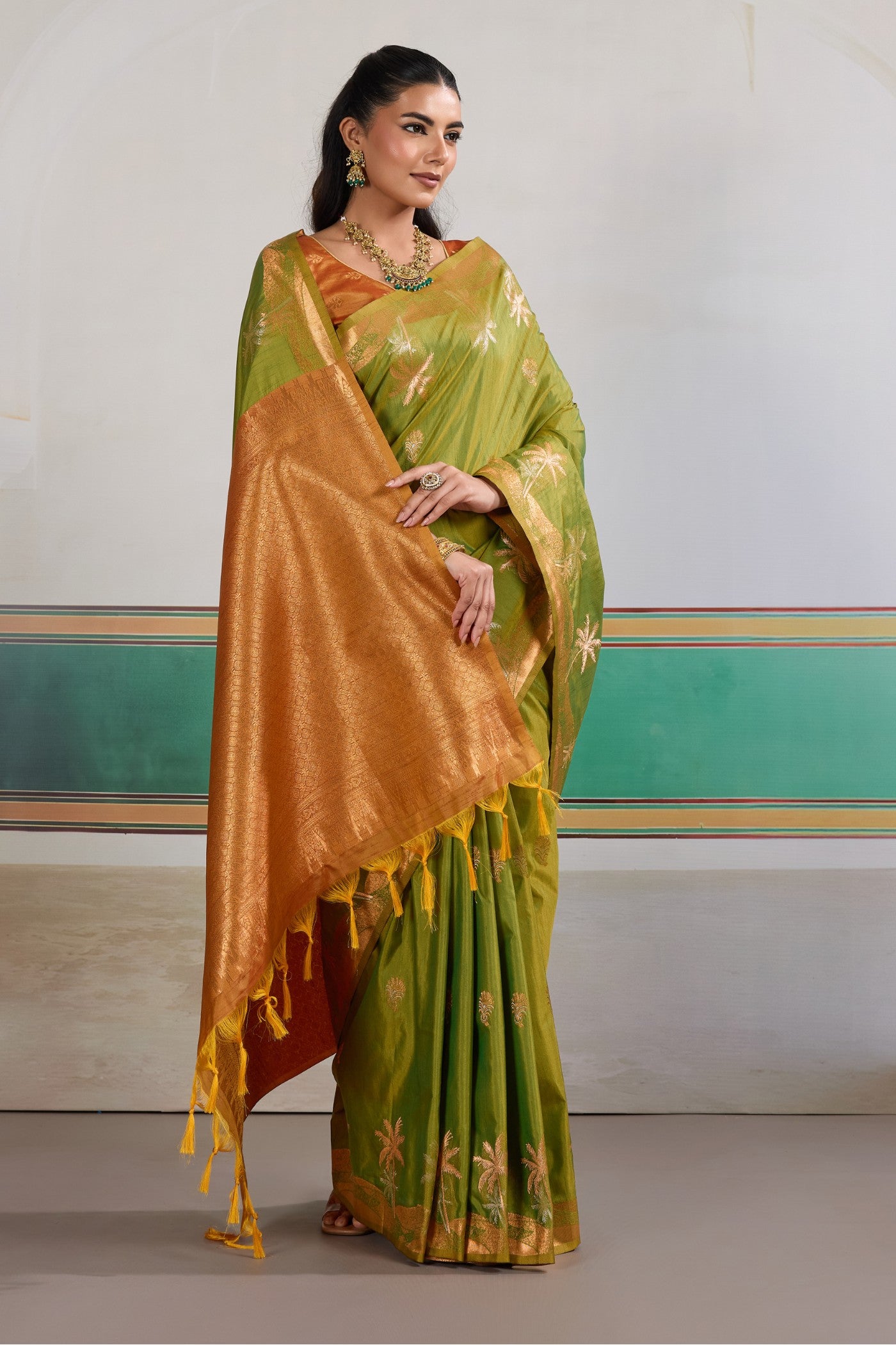 Buy MySilkLove Kelly Green Banarasi Handloom Tussar Saree Online
