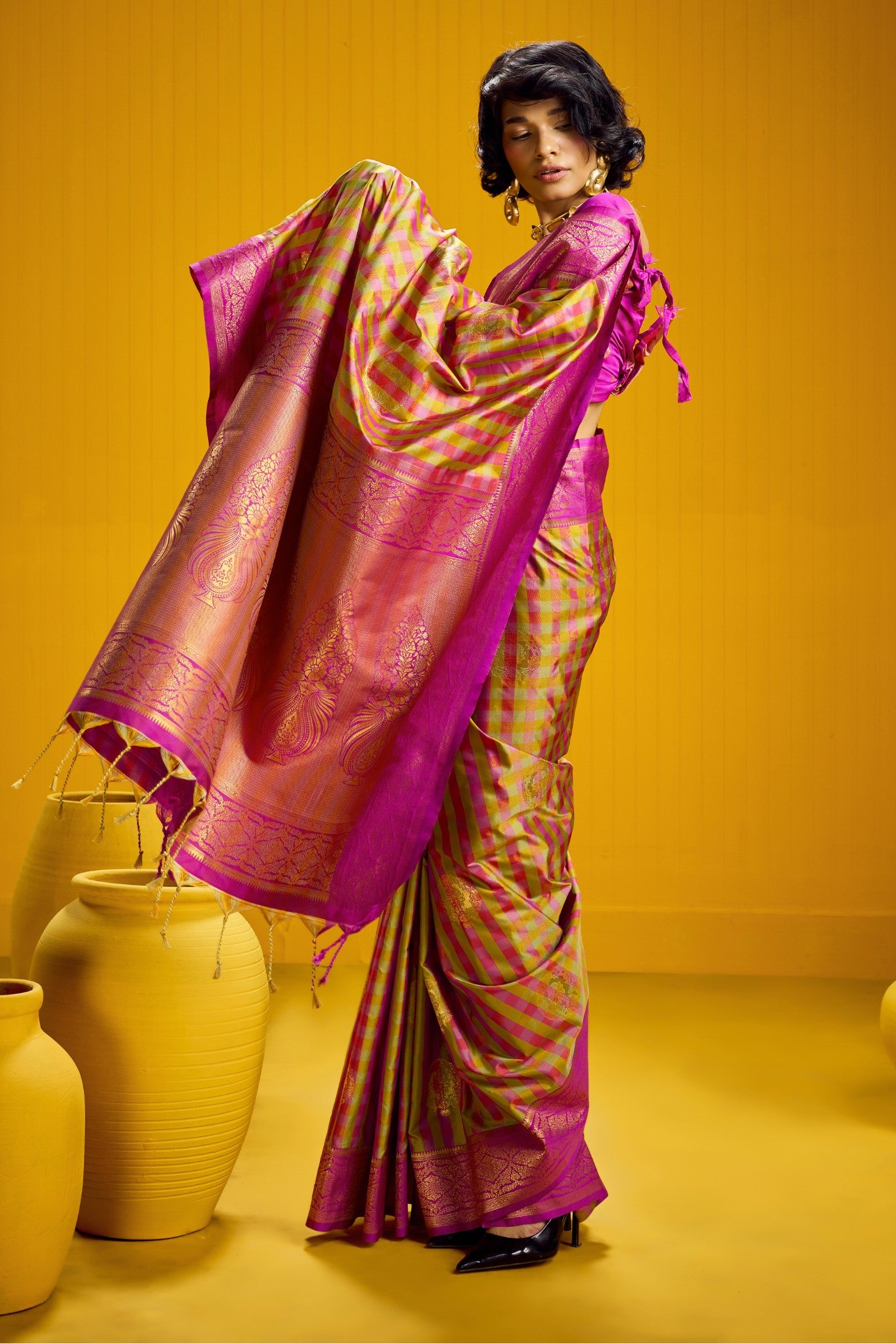 Buy MySilkLove Pale Pink Banarasi Two Tone Checks Handloom Saree Online