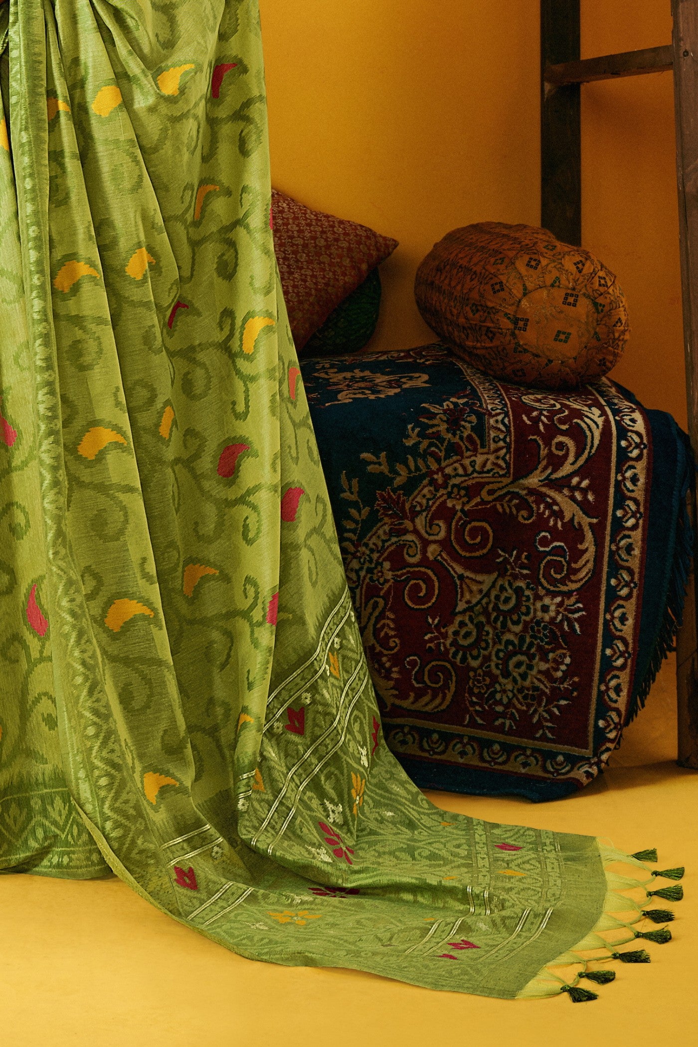 Buy MySilkLove Mantis Green Handloom Jamdani Saree Online