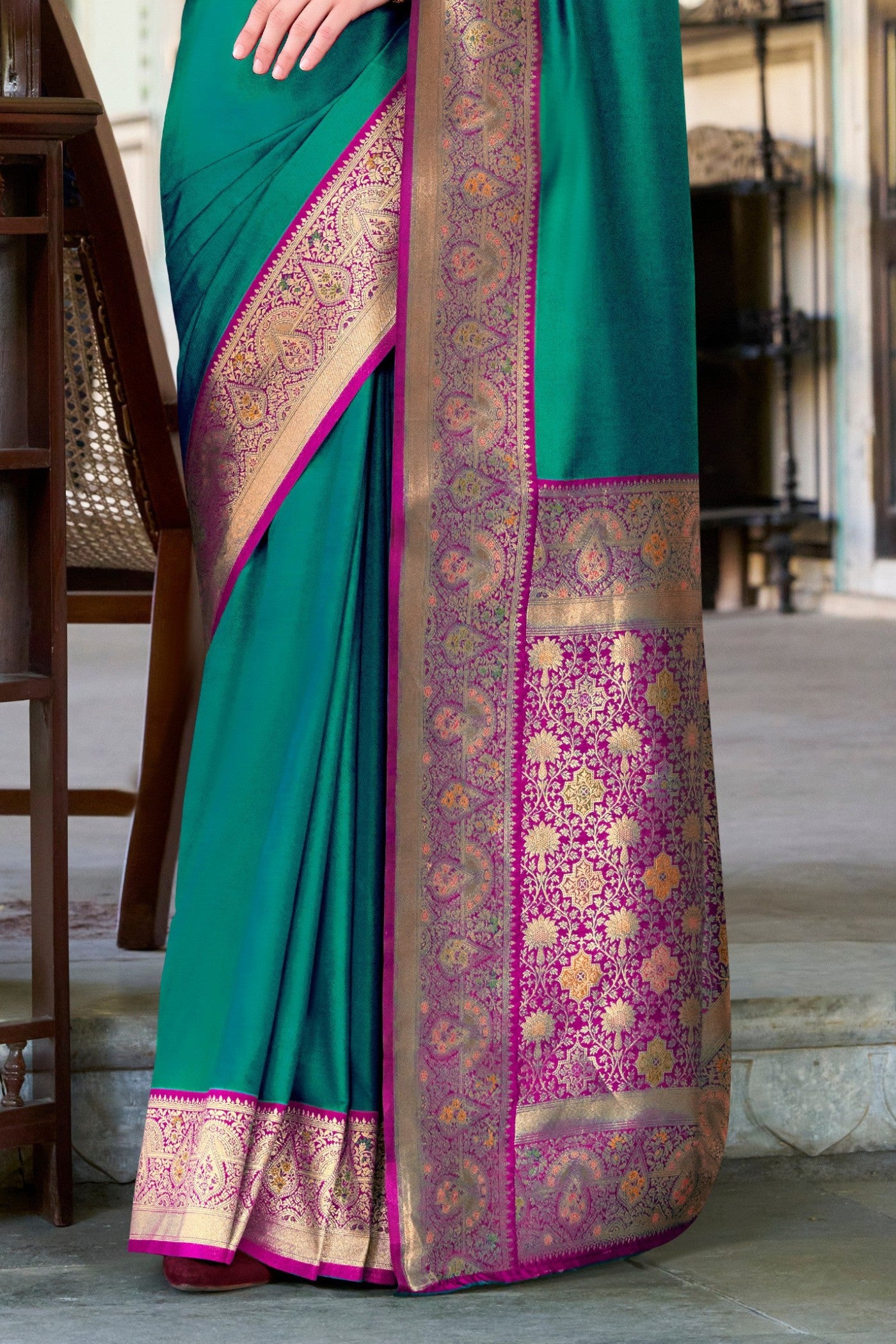 Buy MySilkLove Cadmium Green Woven Banarasi Soft Silk Saree Online