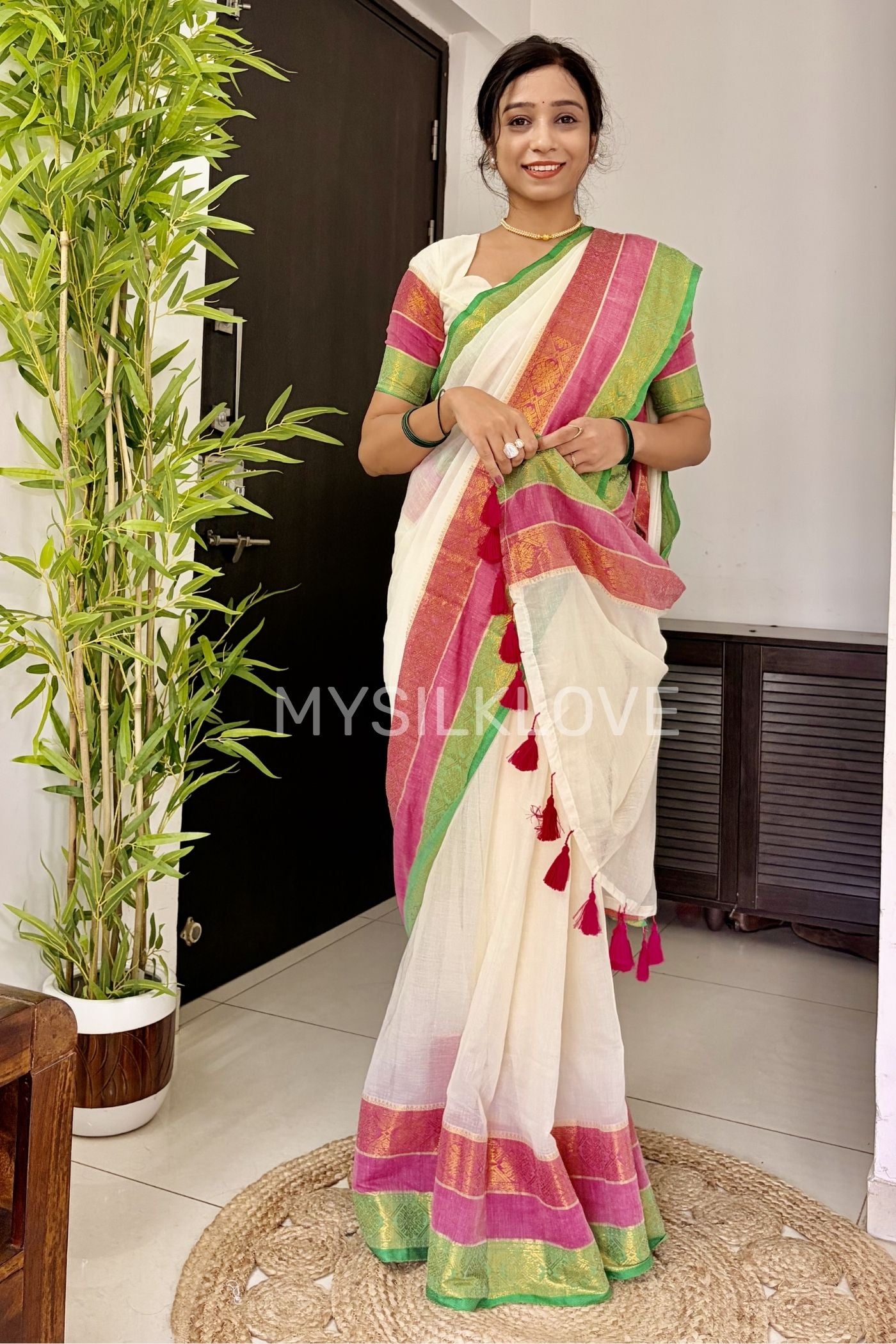 Buy MySilkLove Jasmine White Mul Mul Cotton Kanchi Border Saree Online