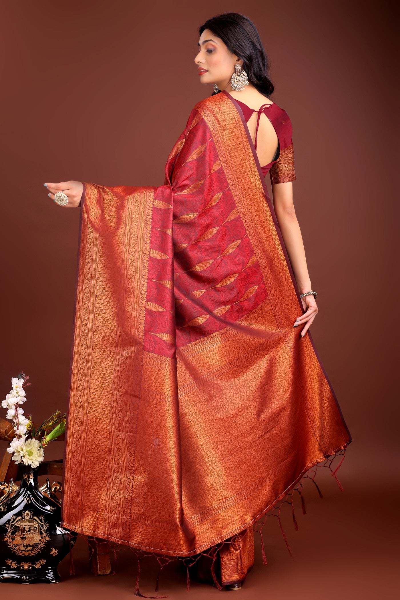 Buy MySilkLove Mojo Red Woven Banarasi Saree Online