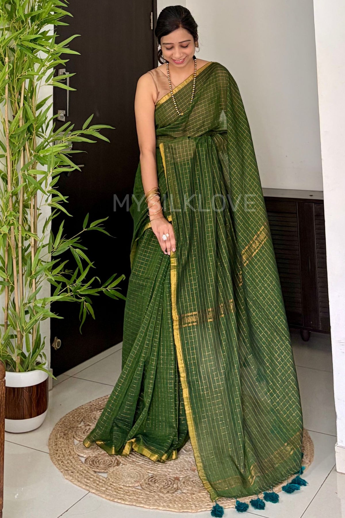 Buy MySilkLove Avocado Green Mul Mul Cotton Checks Pattern Zari Woven Saree Online