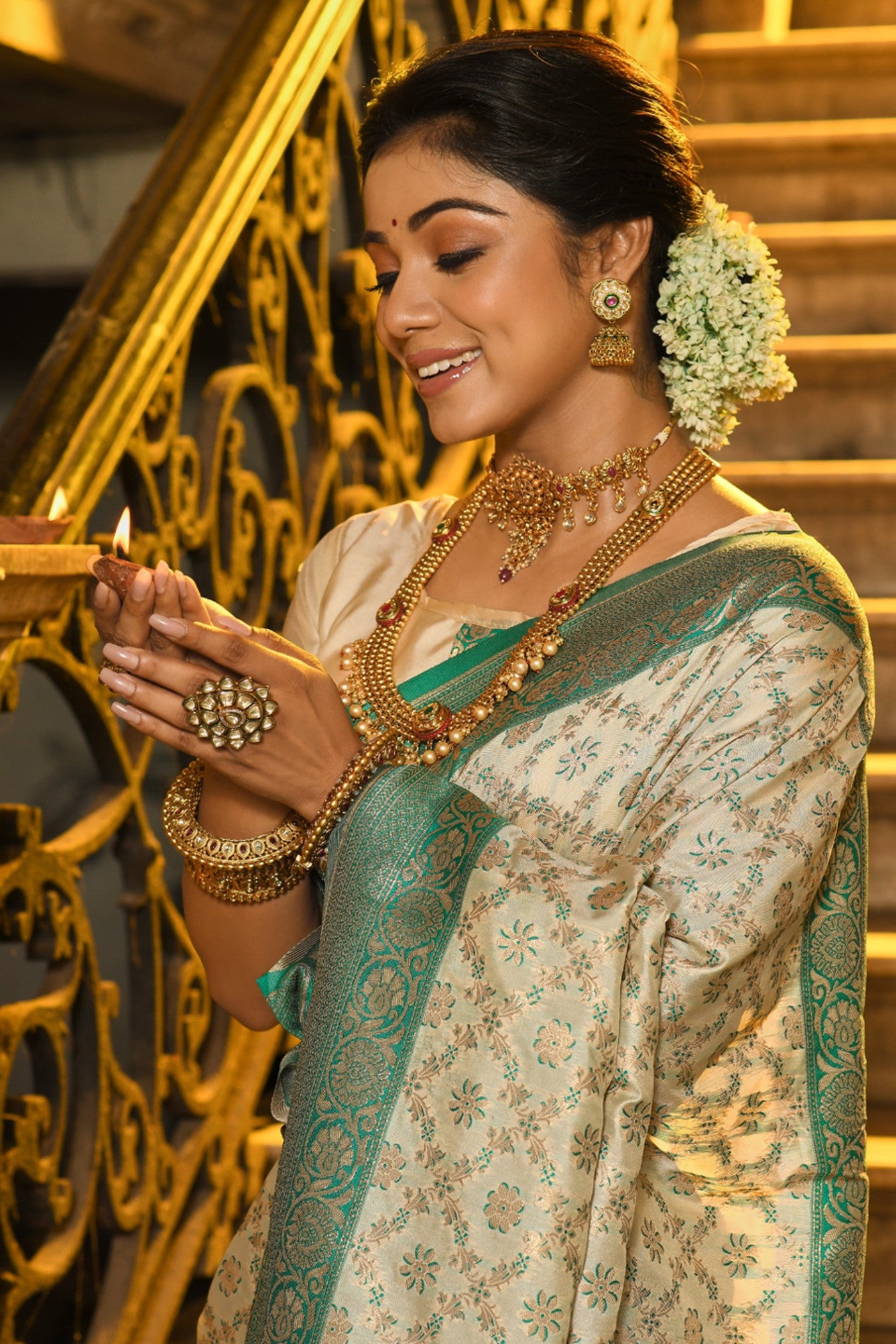 Buy MySilkLove Oyster Cream Woven Banarasi Saree Online