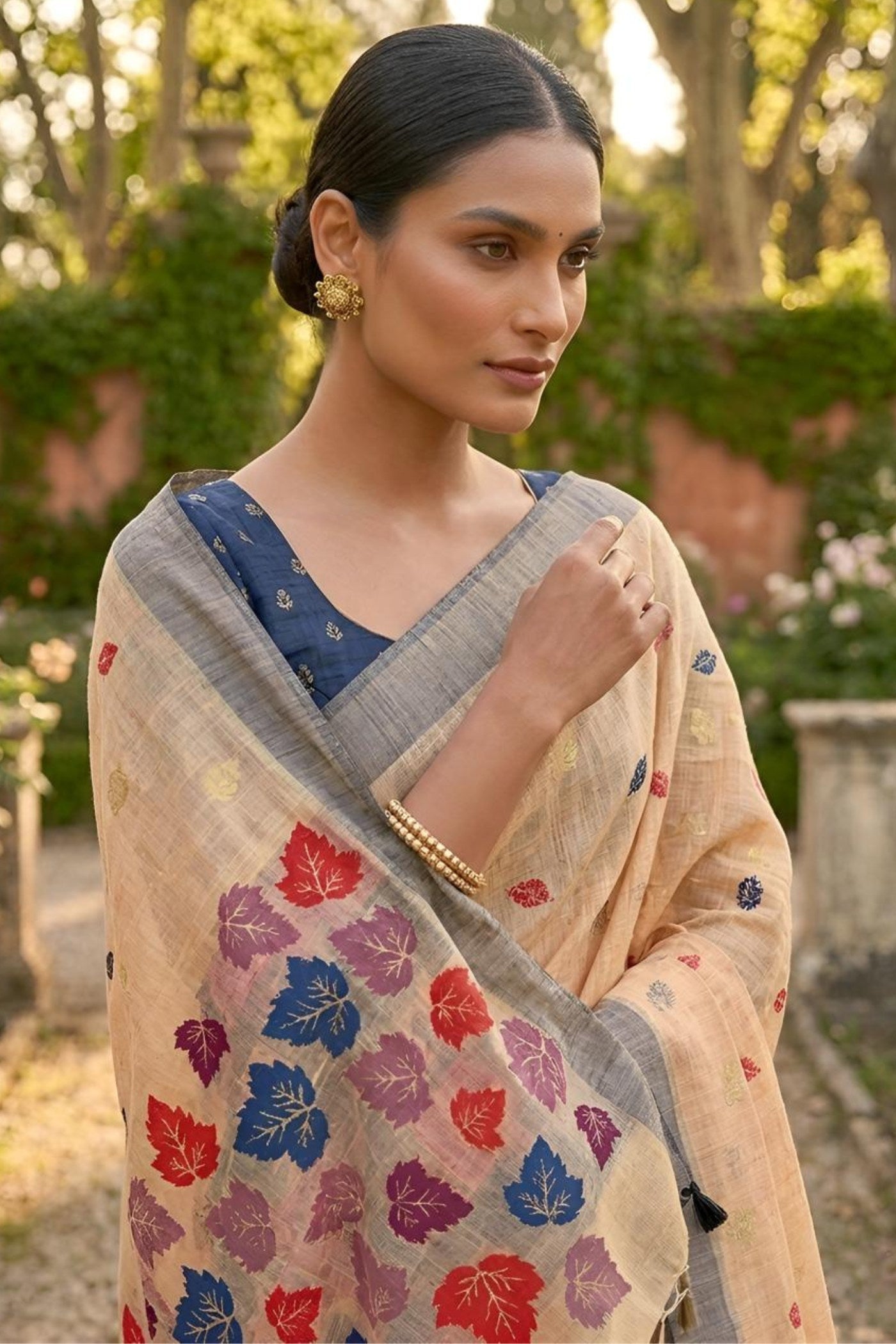 Buy MySilkLove Mandarin Orange Woven Linen Saree Online