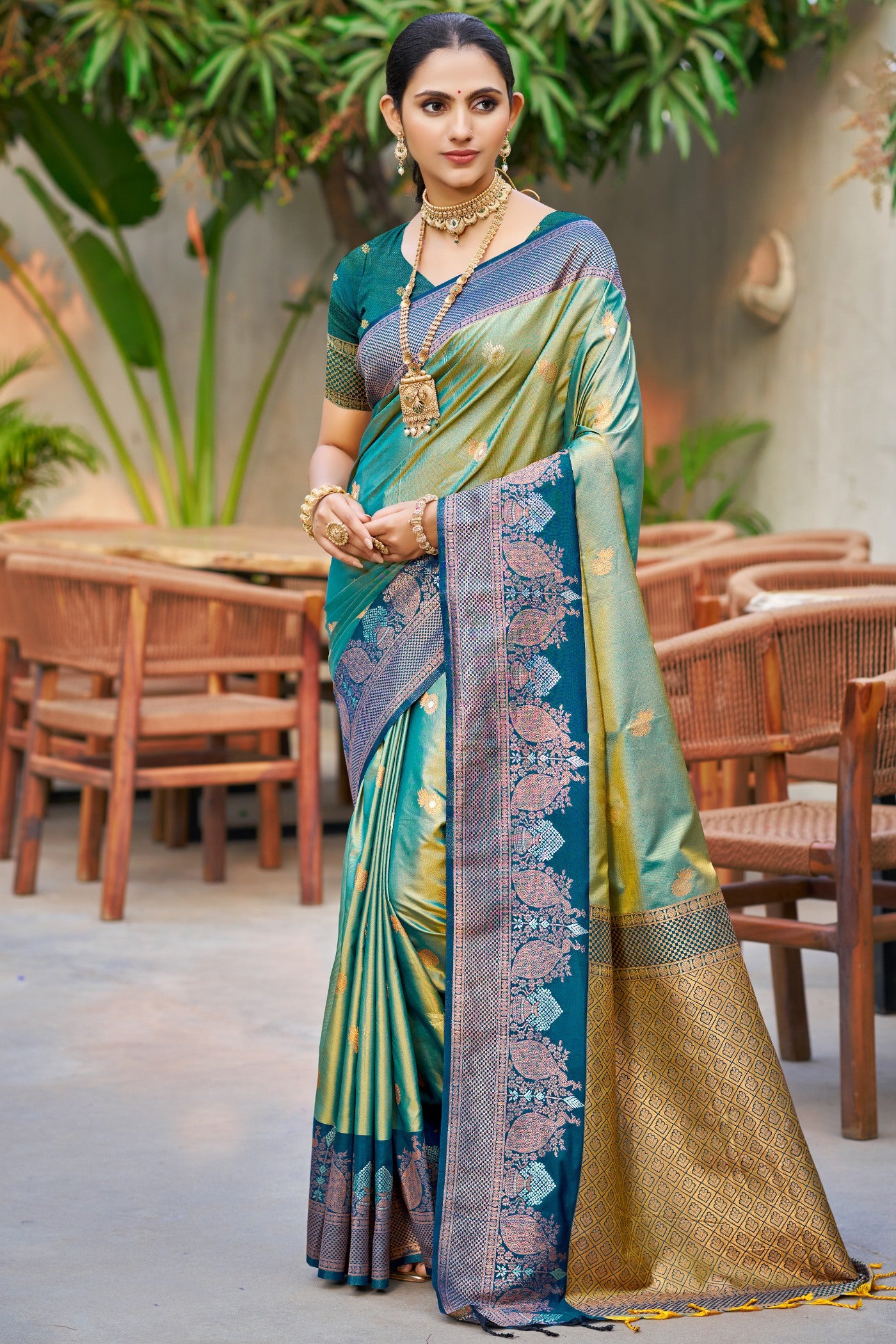 Buy MySilkLove Spring Green Woven Banarasi Saree Online