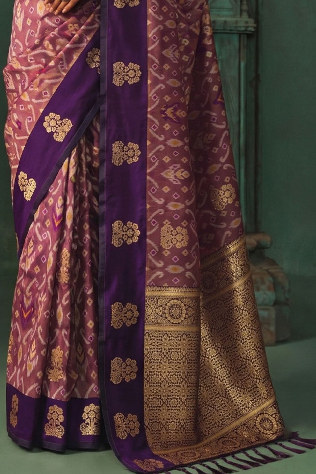 Buy MySilkLove Heather Purple Woven Banarasi Silk Saree Online