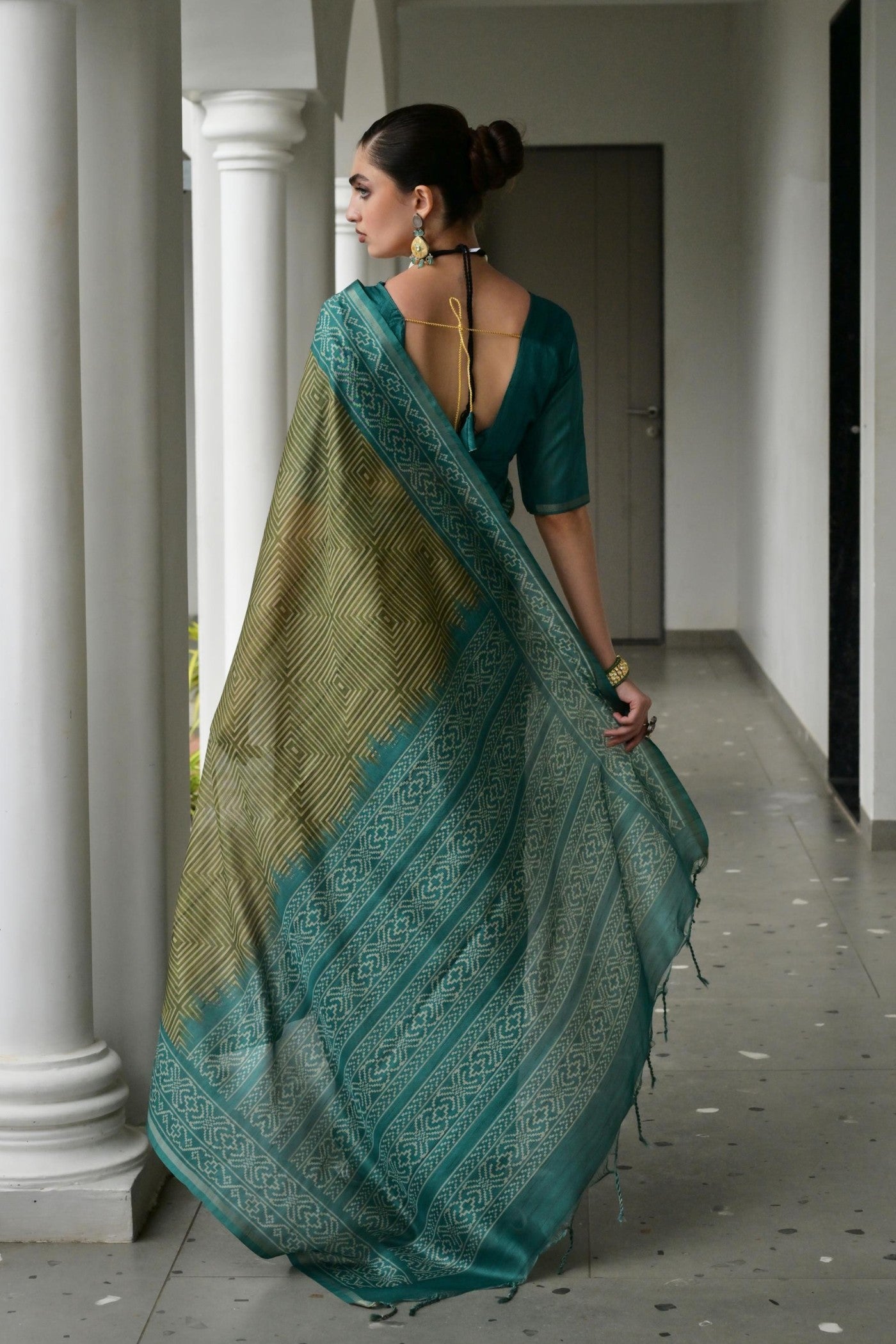 Buy MySilkLove Verdun Green and Blue Printed Tussar Silk Saree Online