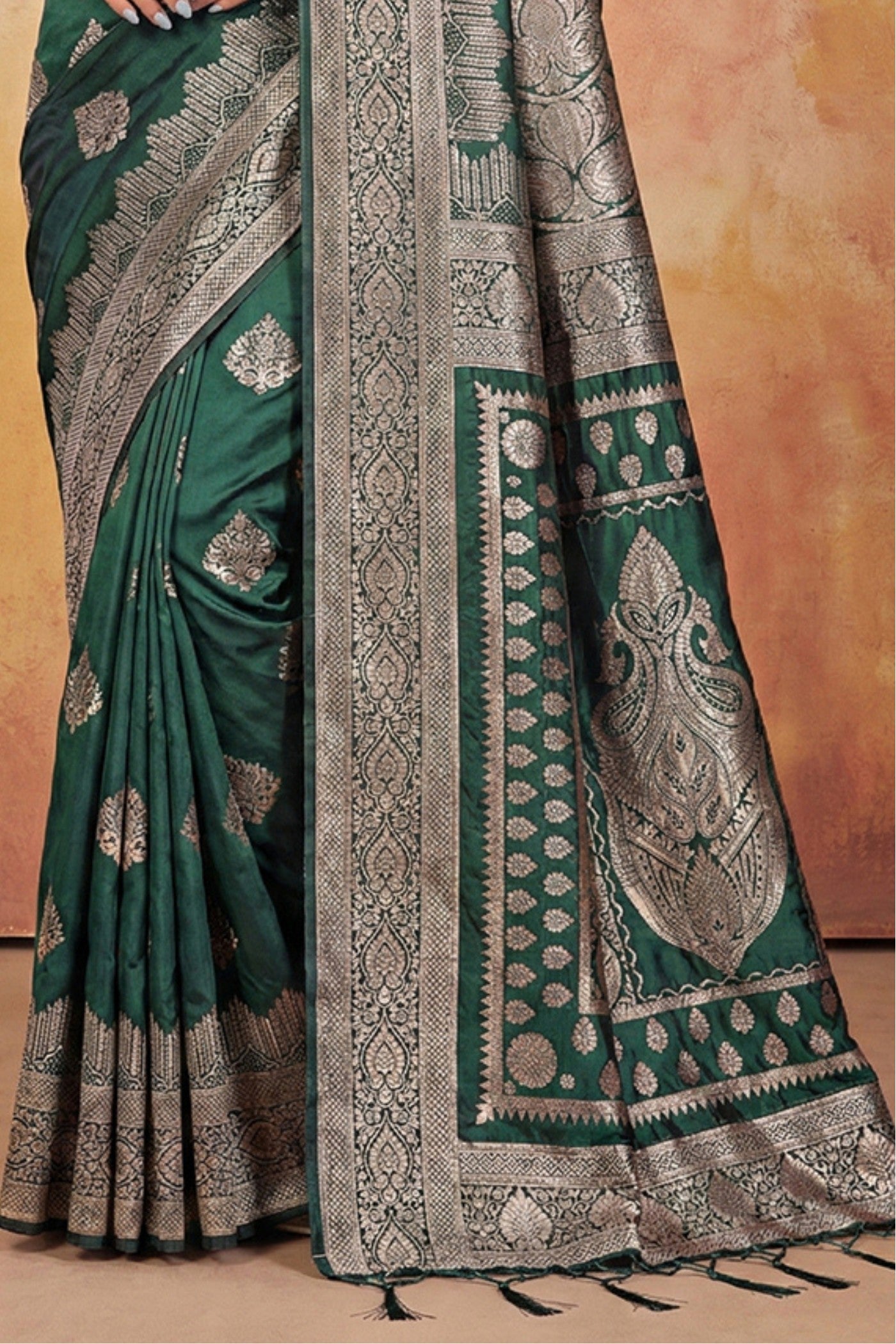 Buy MySilkLove Bottle Green Woven Banarasi Silk Saree Online