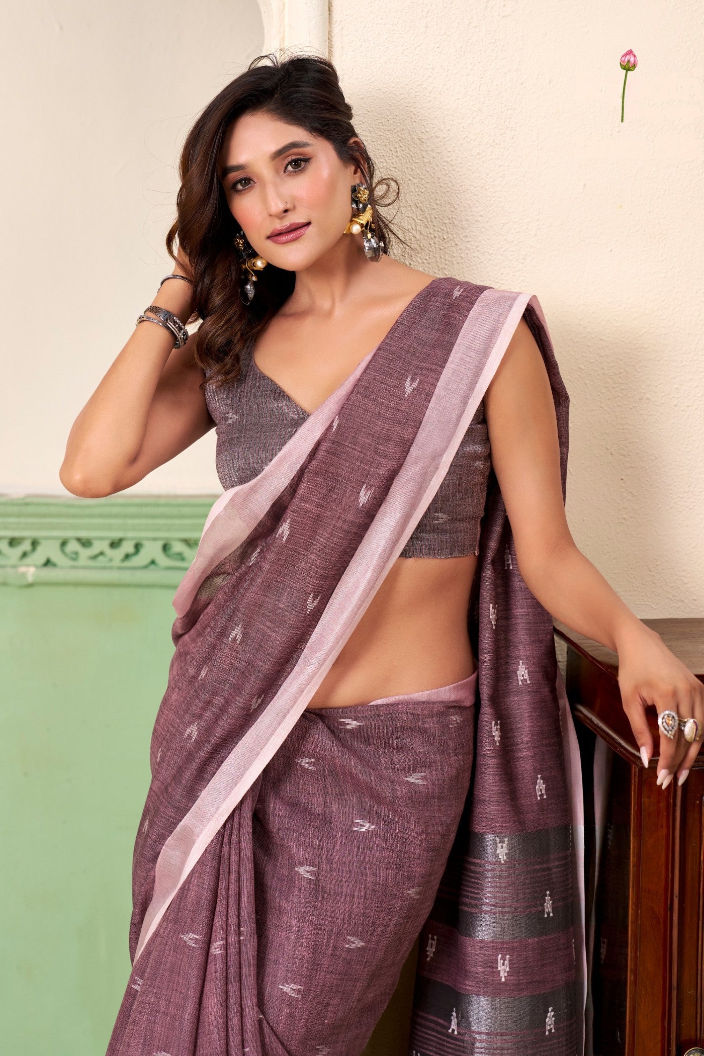 Buy MySilkLove Pansy Purple Woven Linen Saree Online