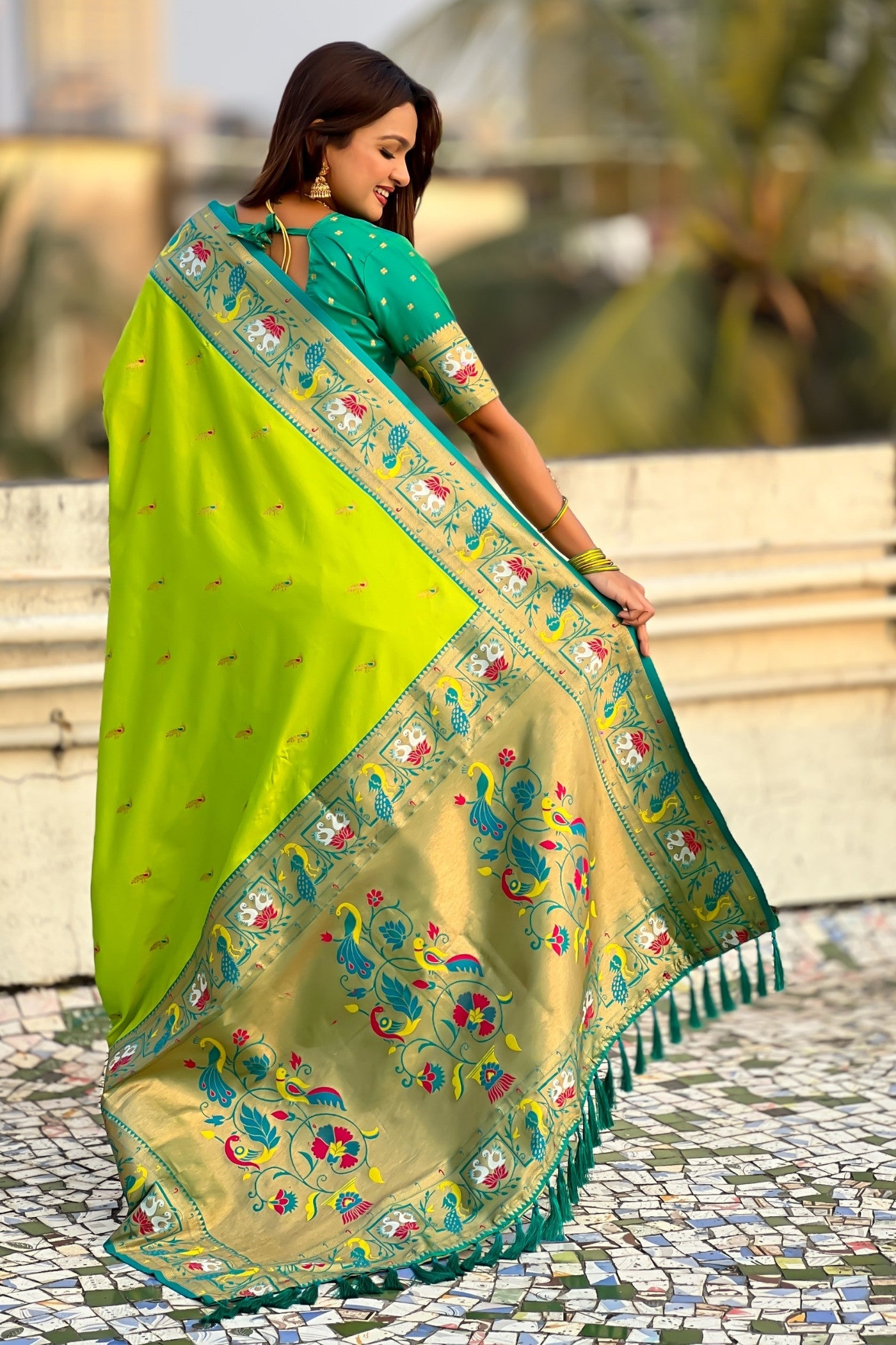 Buy MySilkLove Emerald Green Zari Woven Paithani Saree Online