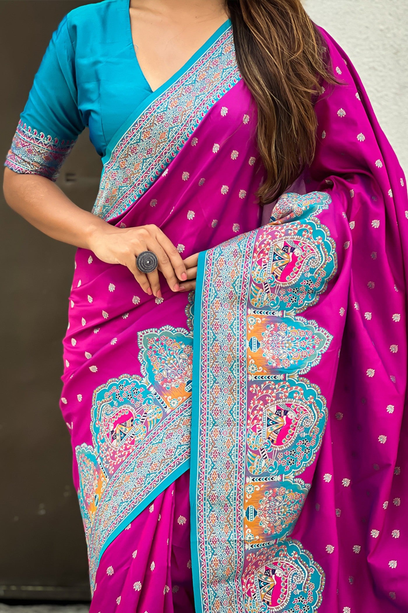 Buy MySilkLove Magenta Pink Woven Banarasi Saree Online