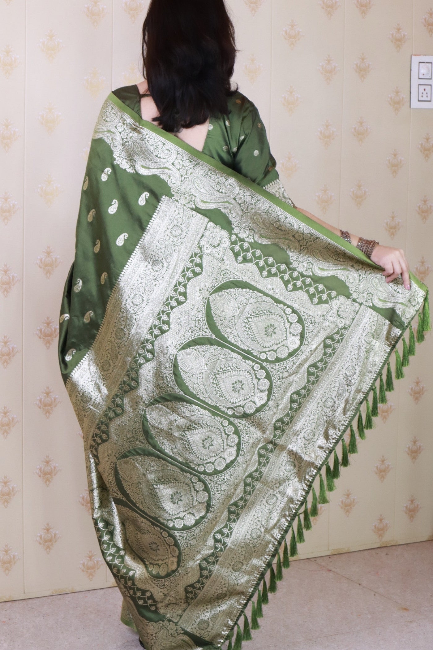 Buy MySilkLove Seaweed Green Banarasi Handloom Saree Online
