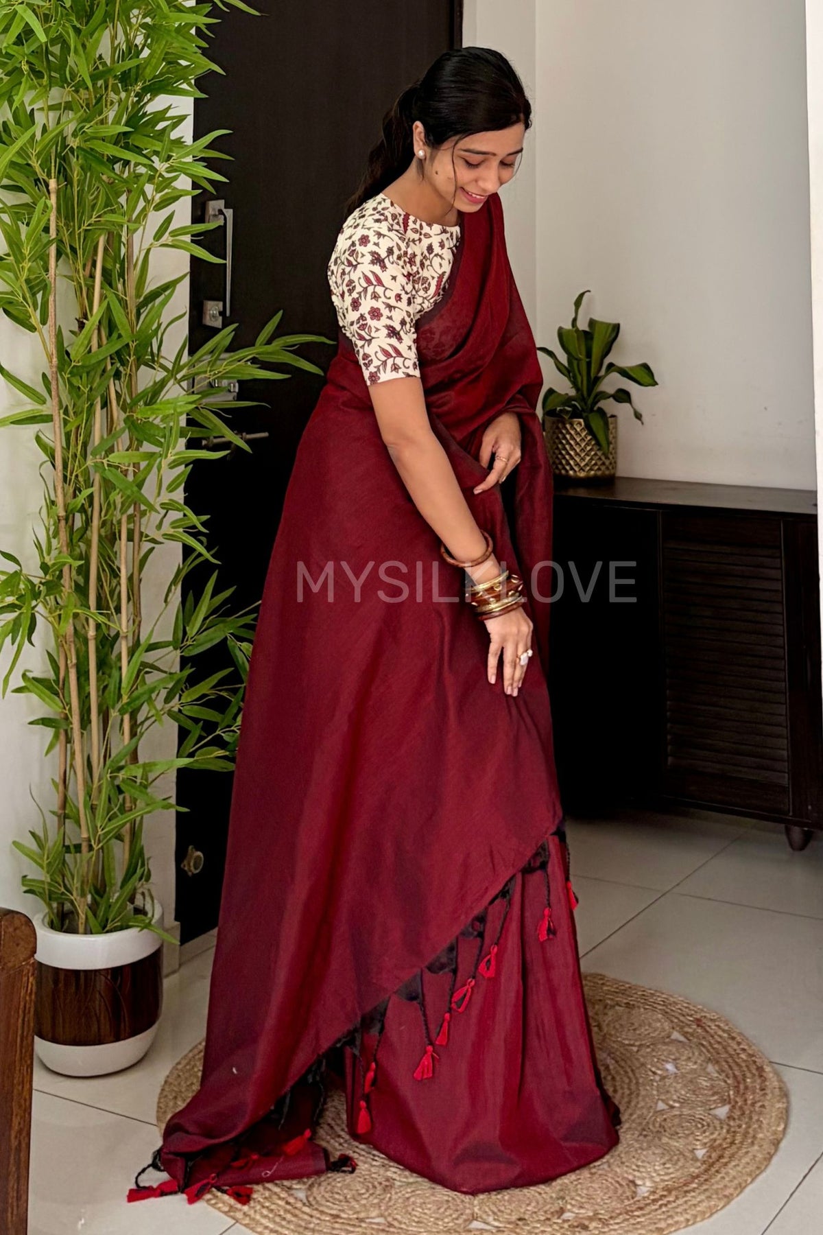 Buy MySilkLove Dark Cherry Maroon Mul Mul Cotton Saree with Kalamkari Blouse Online