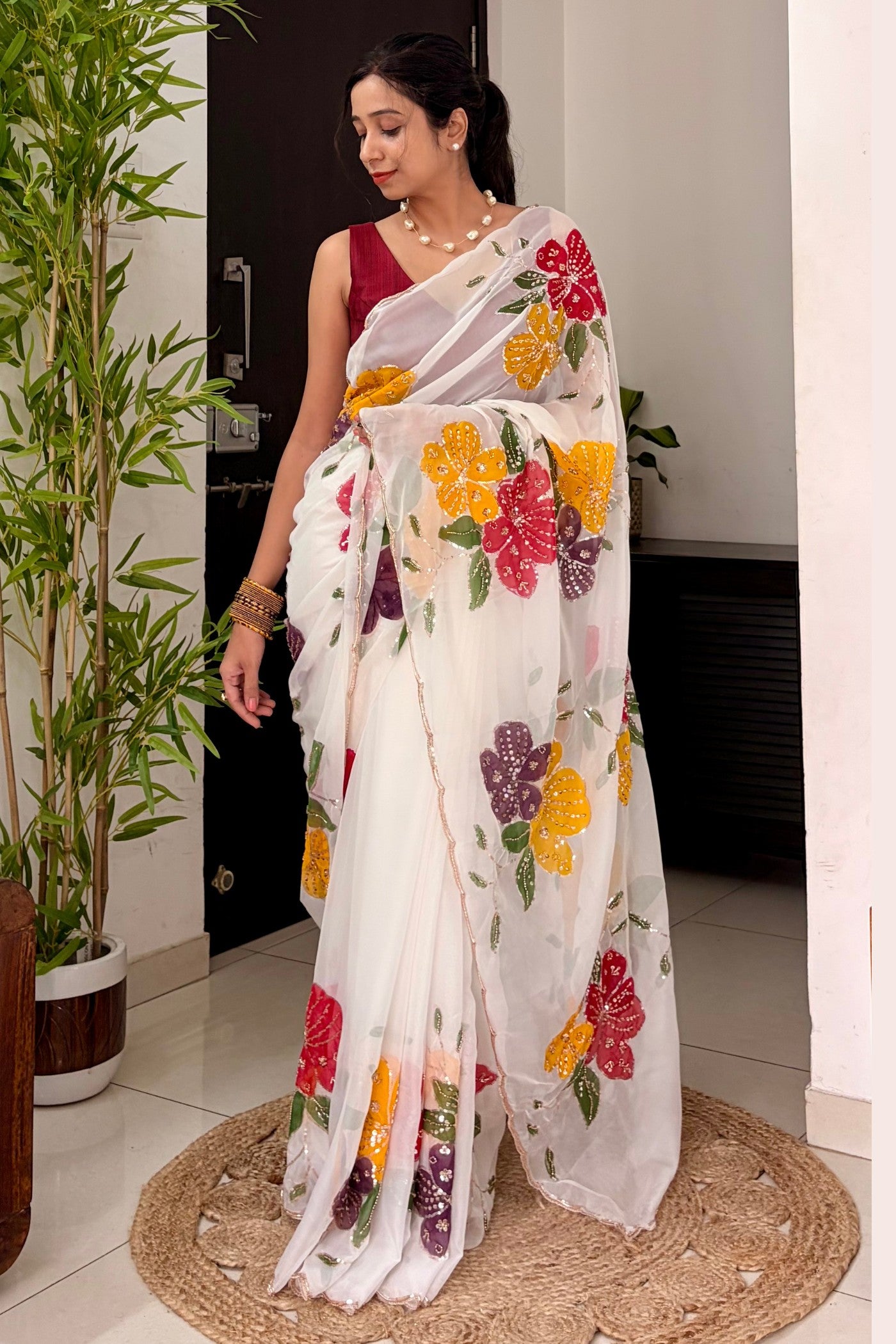 Buy MySilkLove Diamond White Floral Embroidered Georgette Saree Online