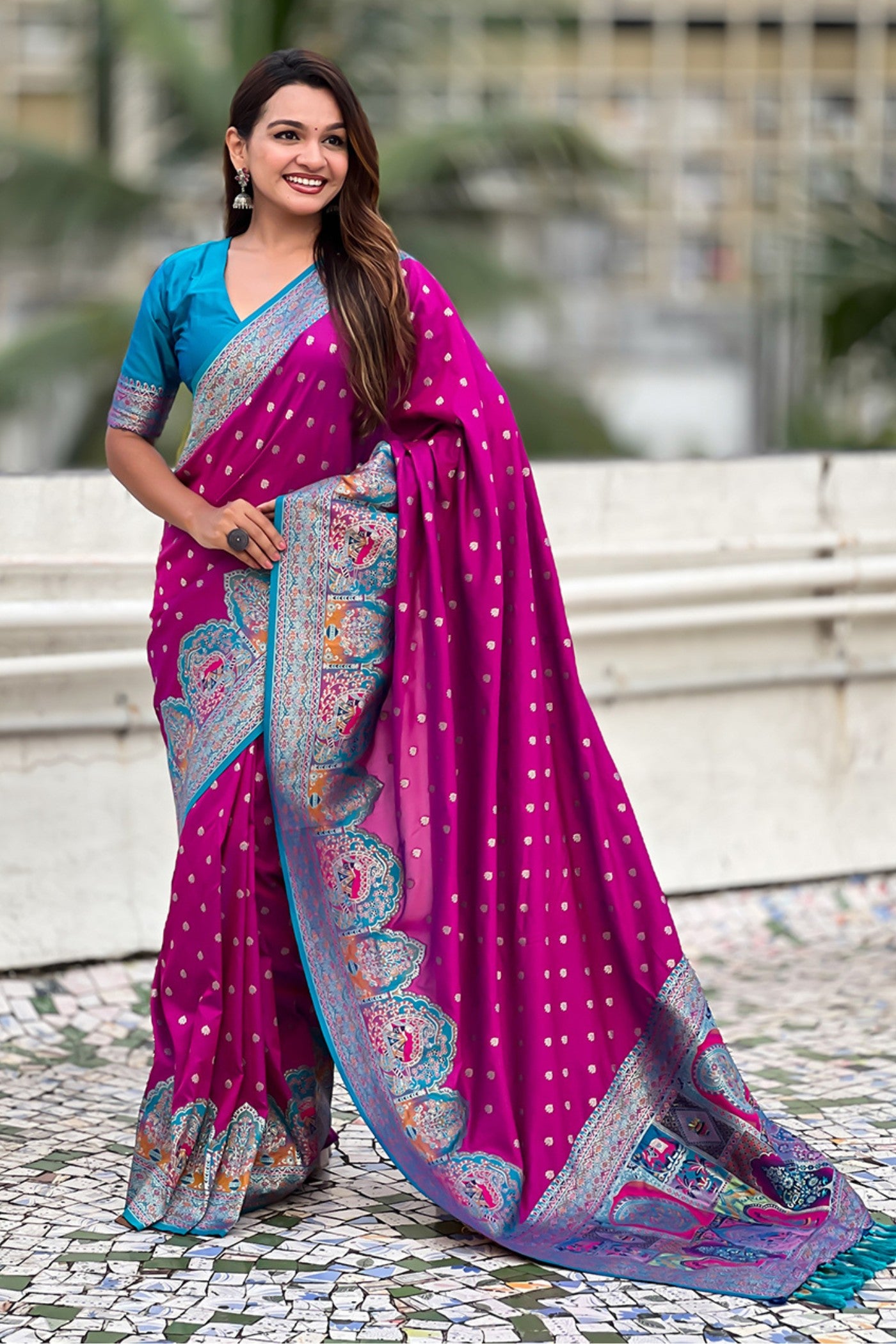 Buy MySilkLove Magenta Pink Woven Banarasi Saree Online