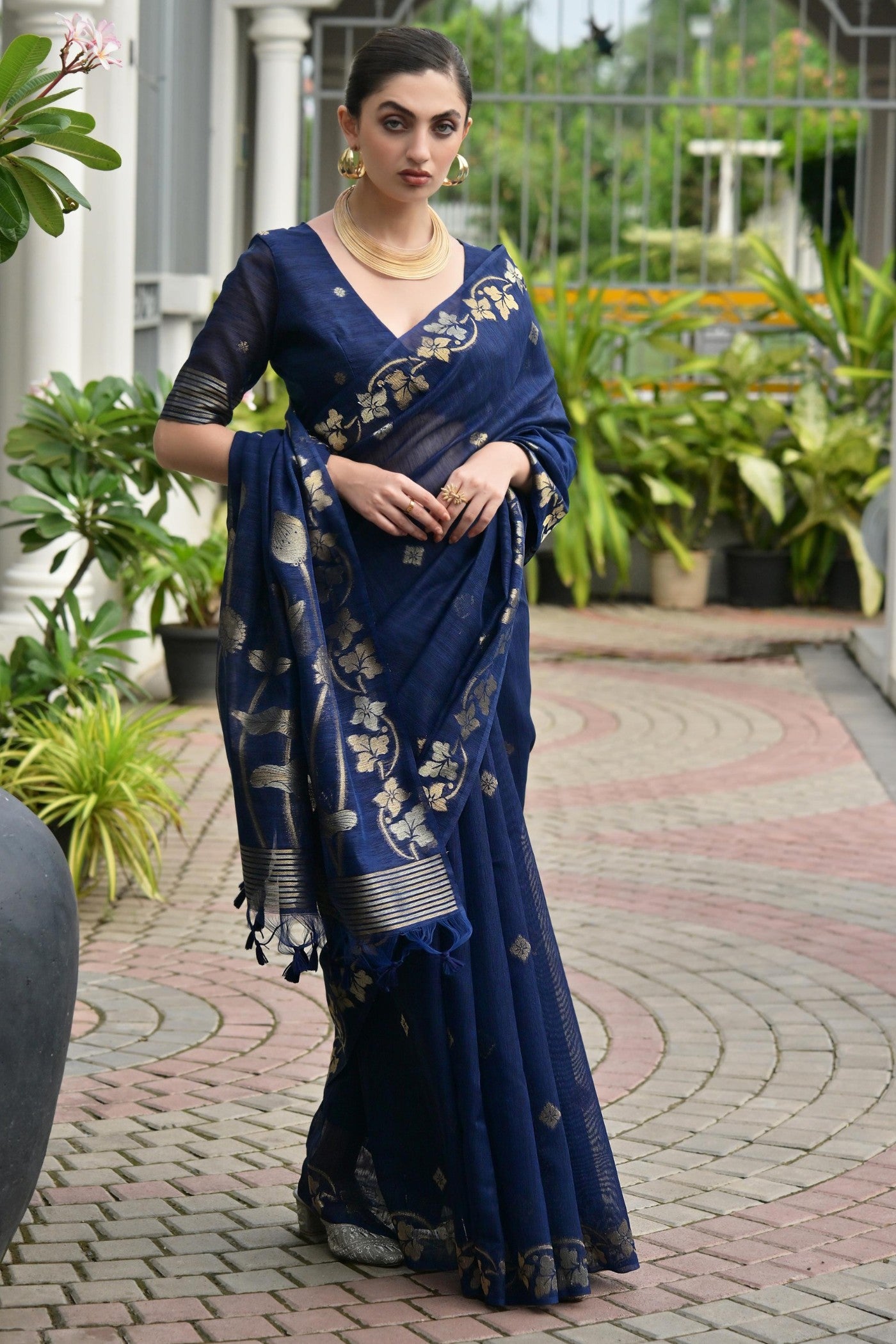 Buy MySilkLove Navy Blue Floral Linen Silk Saree Online