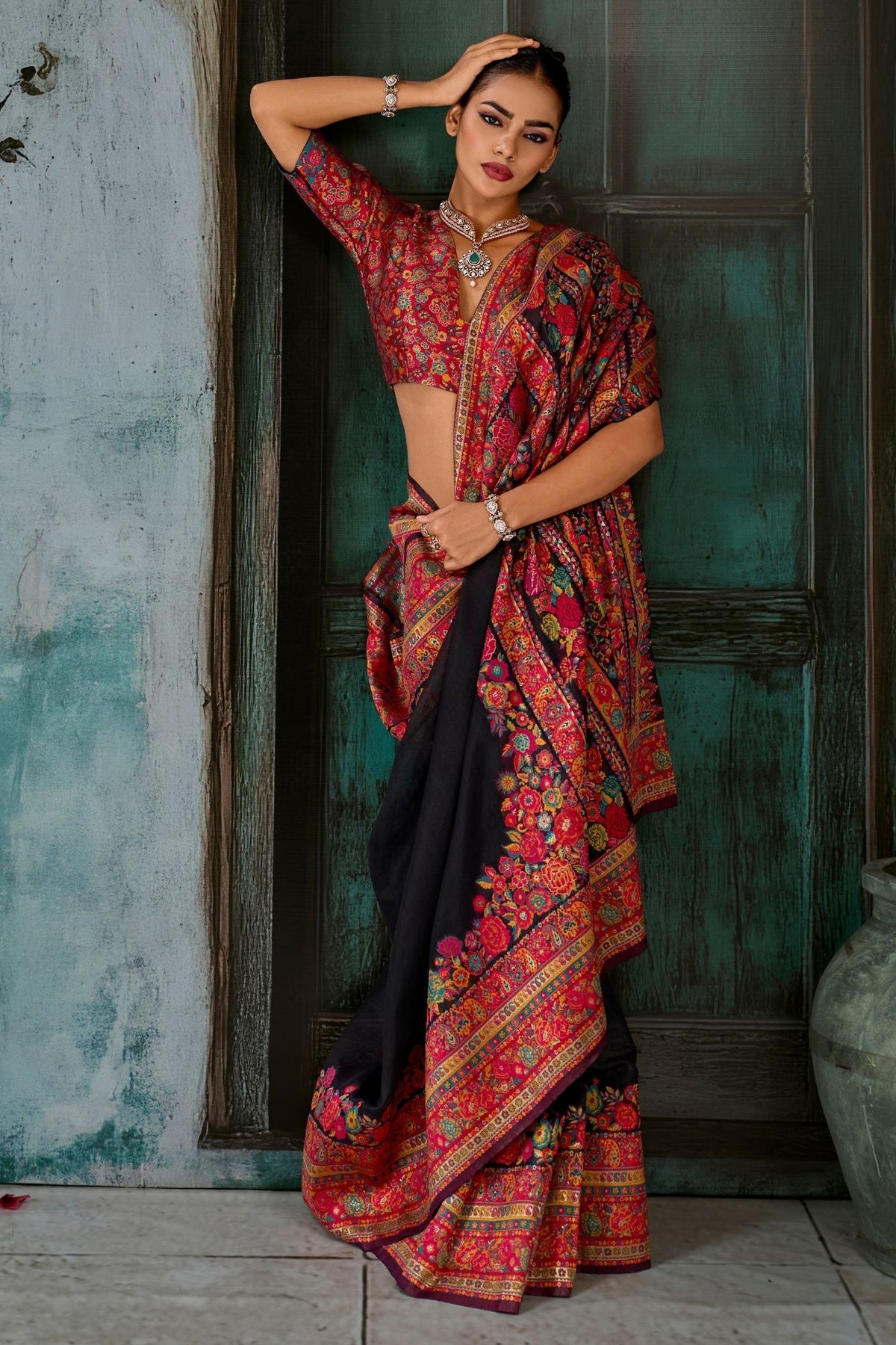 Buy MySilkLove Charcoal Black Kashmiri Handloom Jamewar Saree Online
