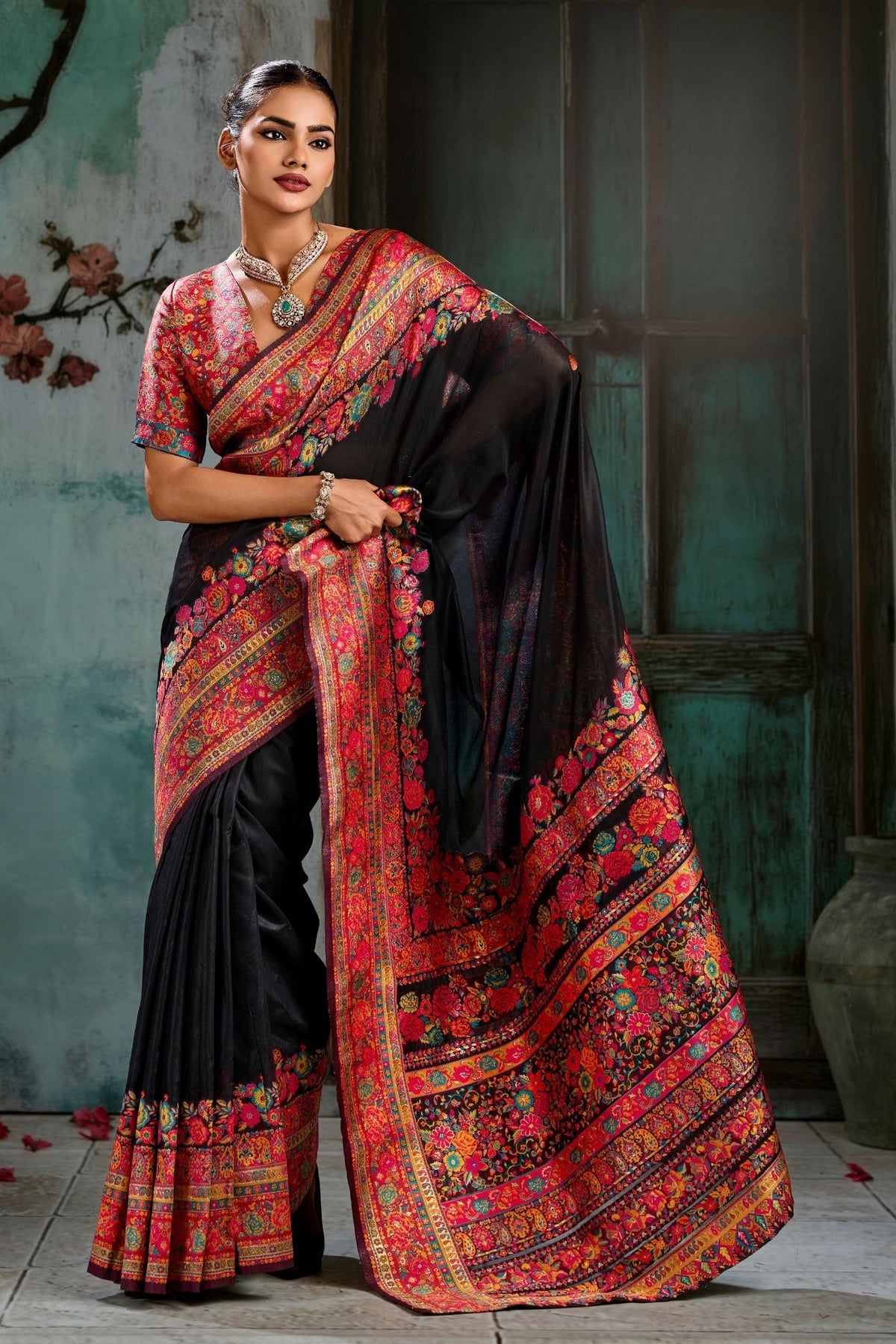 Buy MySilkLove Charcoal Black Kashmiri Handloom Jamewar Saree Online