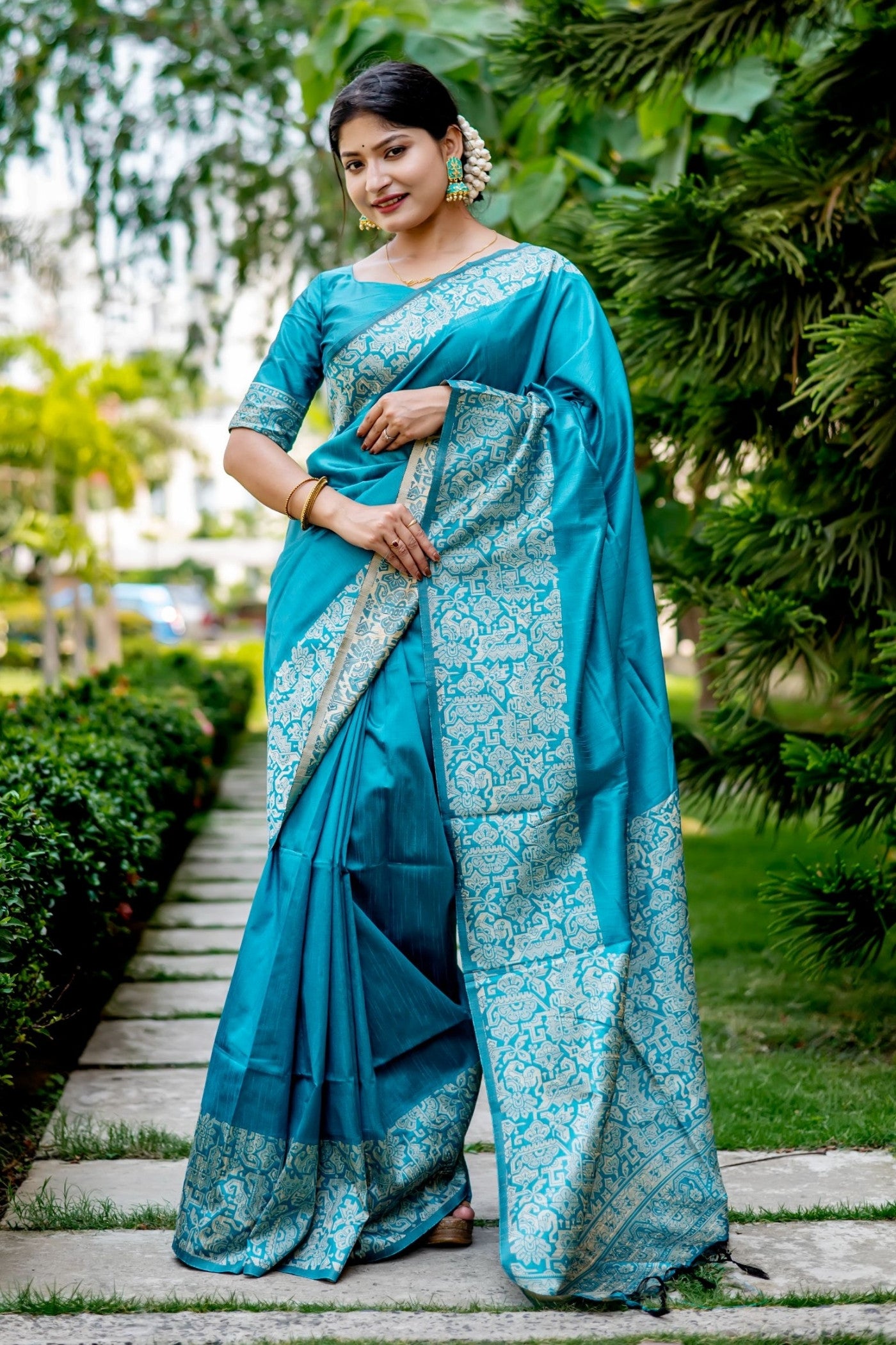 Buy MySilkLove Tufts Blue Banarasi Handloom Raw Silk Saree Online
