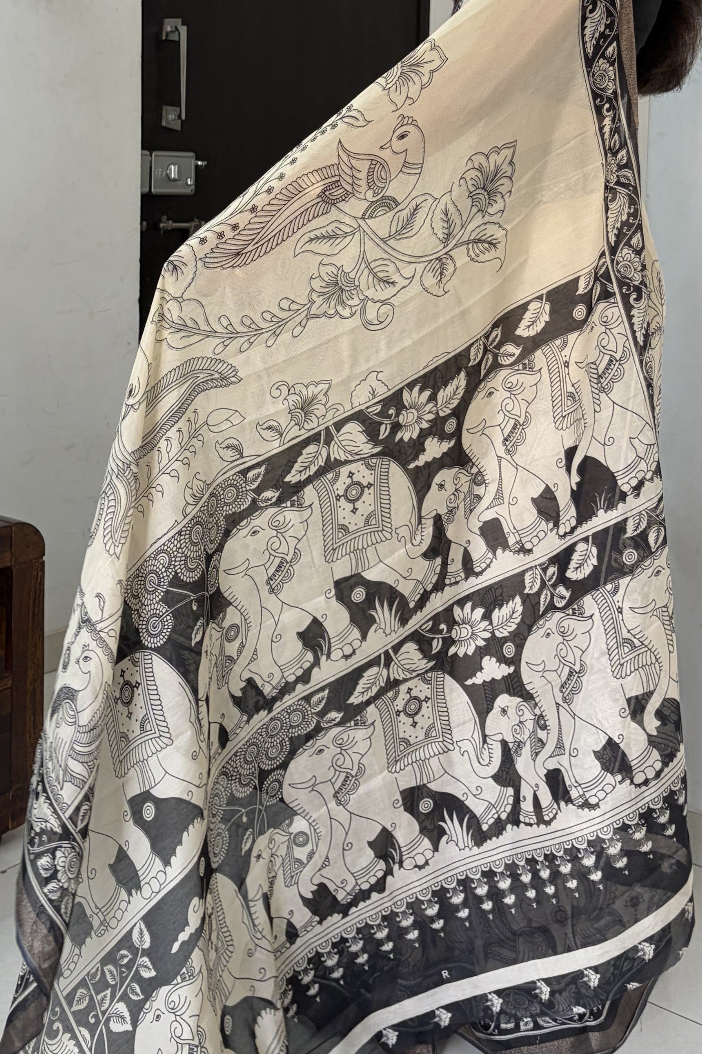 Buy MySilkLove Indowestern Style Black and Cream Mul Cotton Kalamkari Saree Online
