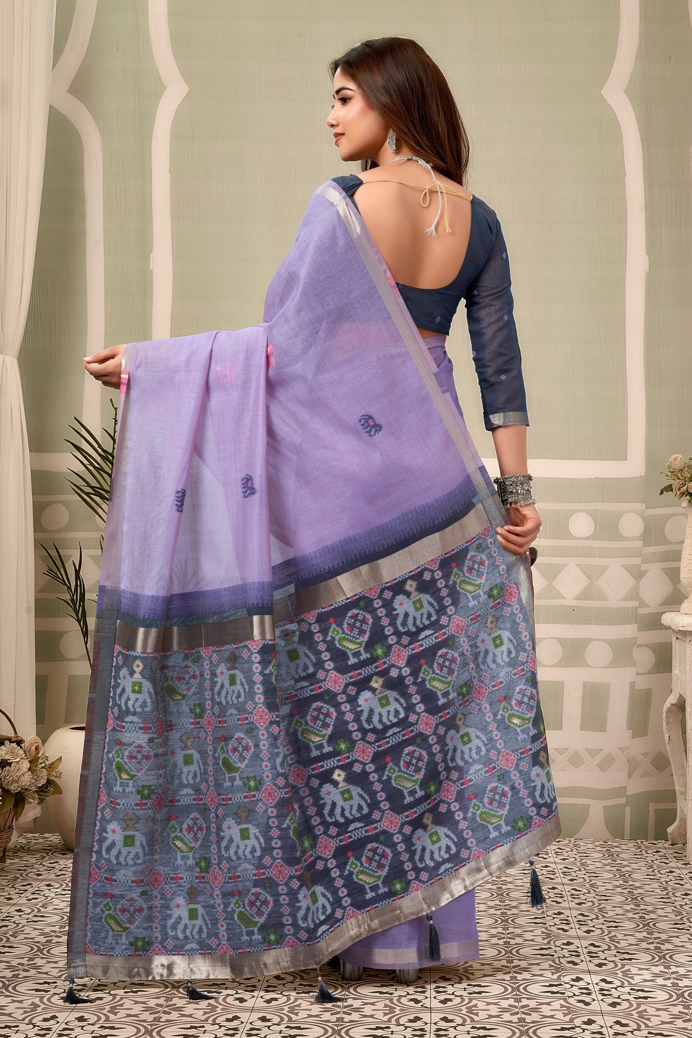 Buy MySilkLove Lavender Mist Patola Pallu Zari Woven Saree Online