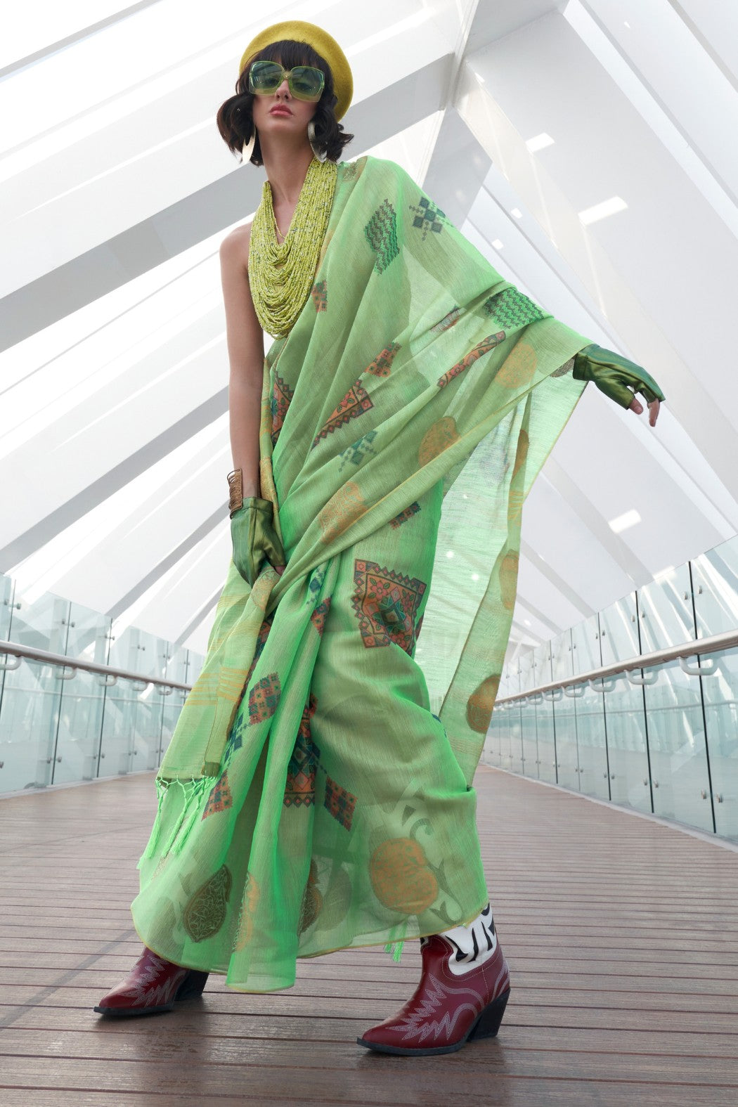 Buy MySilkLove Yuma Green Printed Handloom Zari Tissue Saree Online