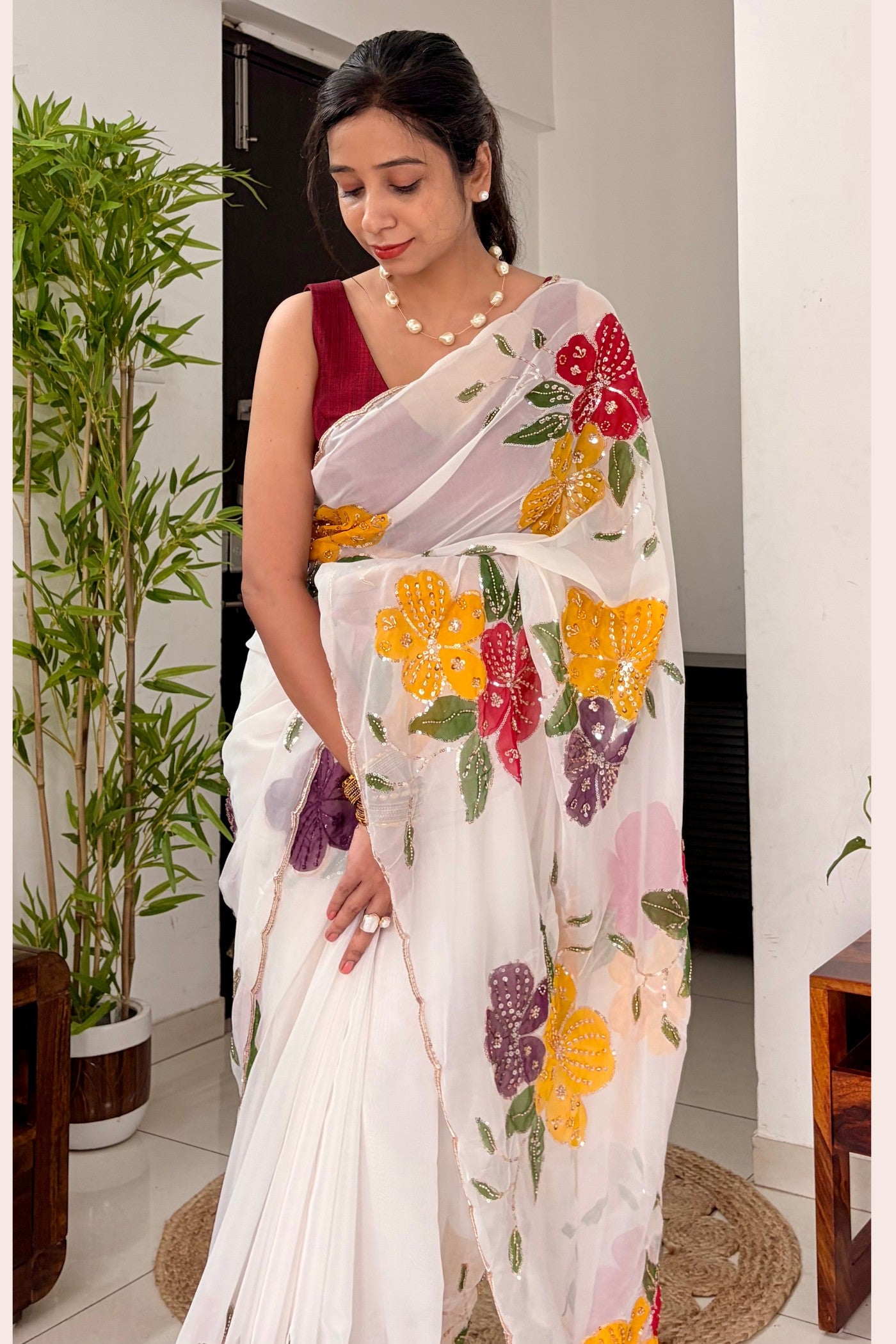 Buy MySilkLove Diamond White Floral Embroidered Georgette Saree Online