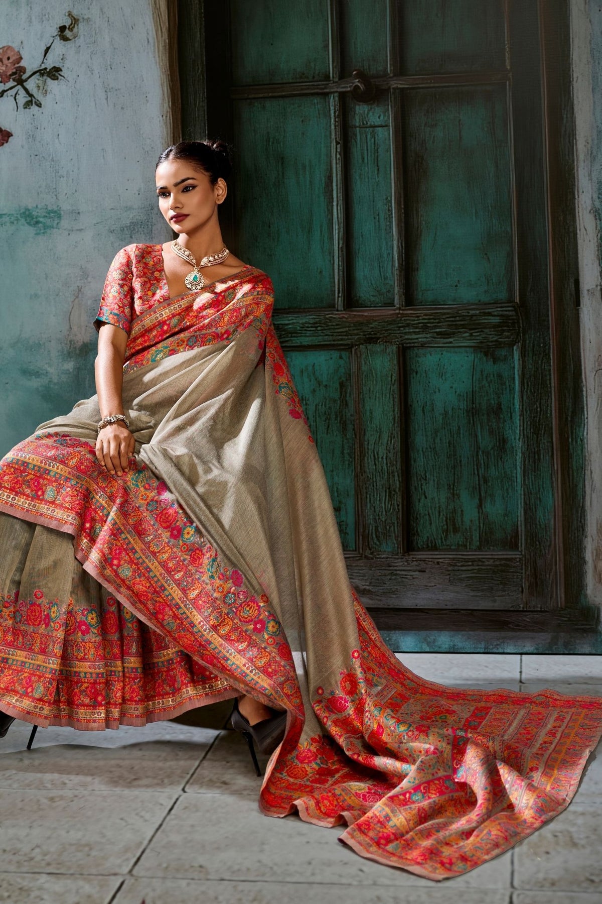 Buy MySilkLove Walnut Brown Kashmiri Handloom Jamewar Saree Online