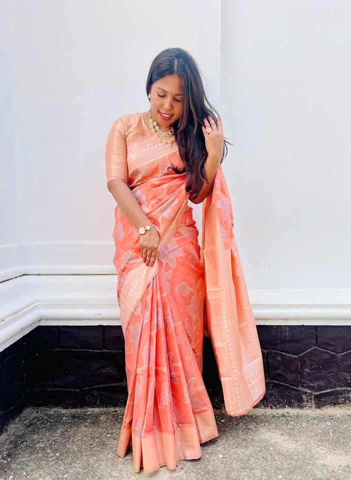 Buy MySilkLove Tonys Peach Woven Banarasi Linen Saree Online