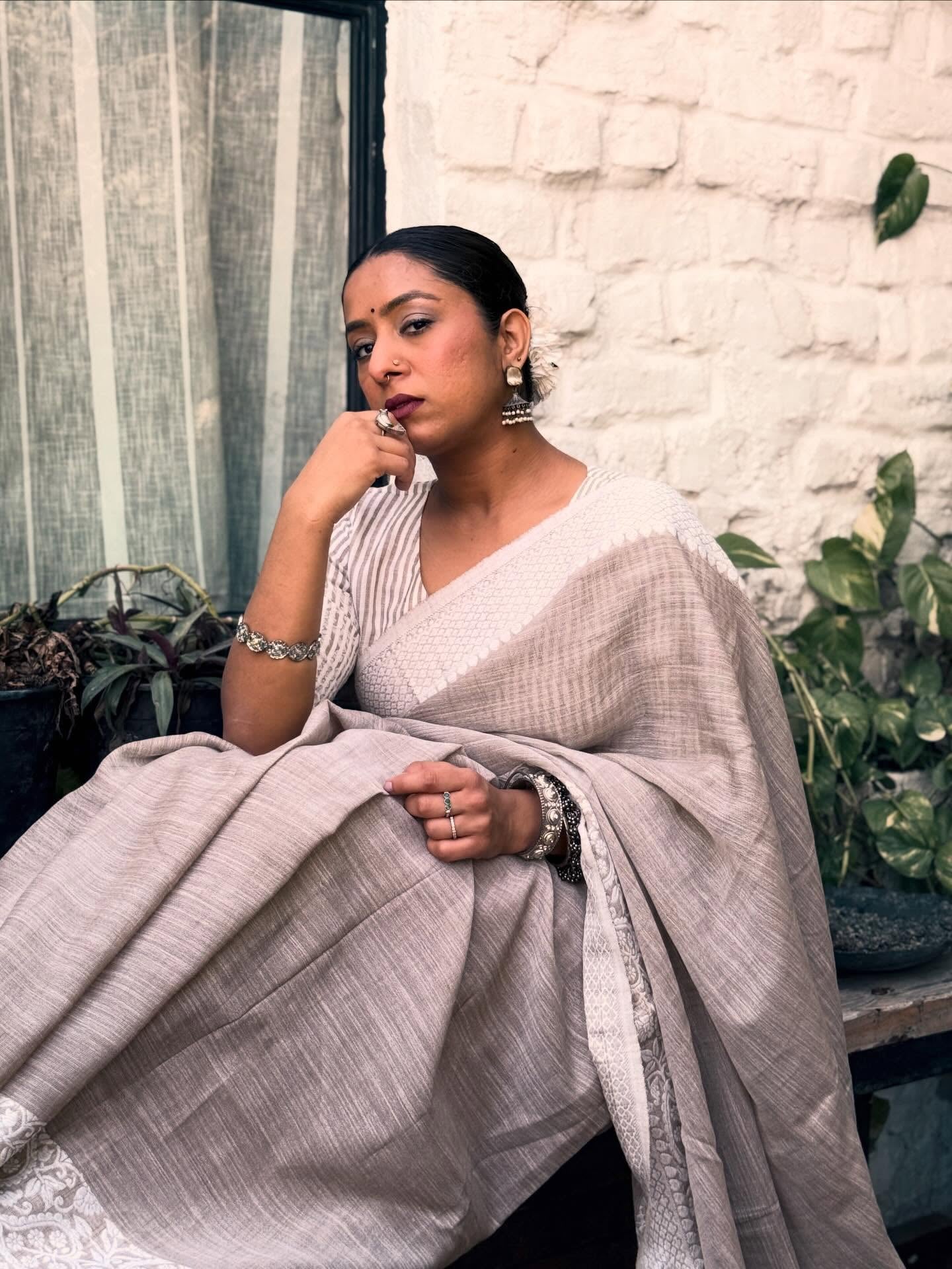Buy MySilkLove Coco Brown Woven Linen Saree Online