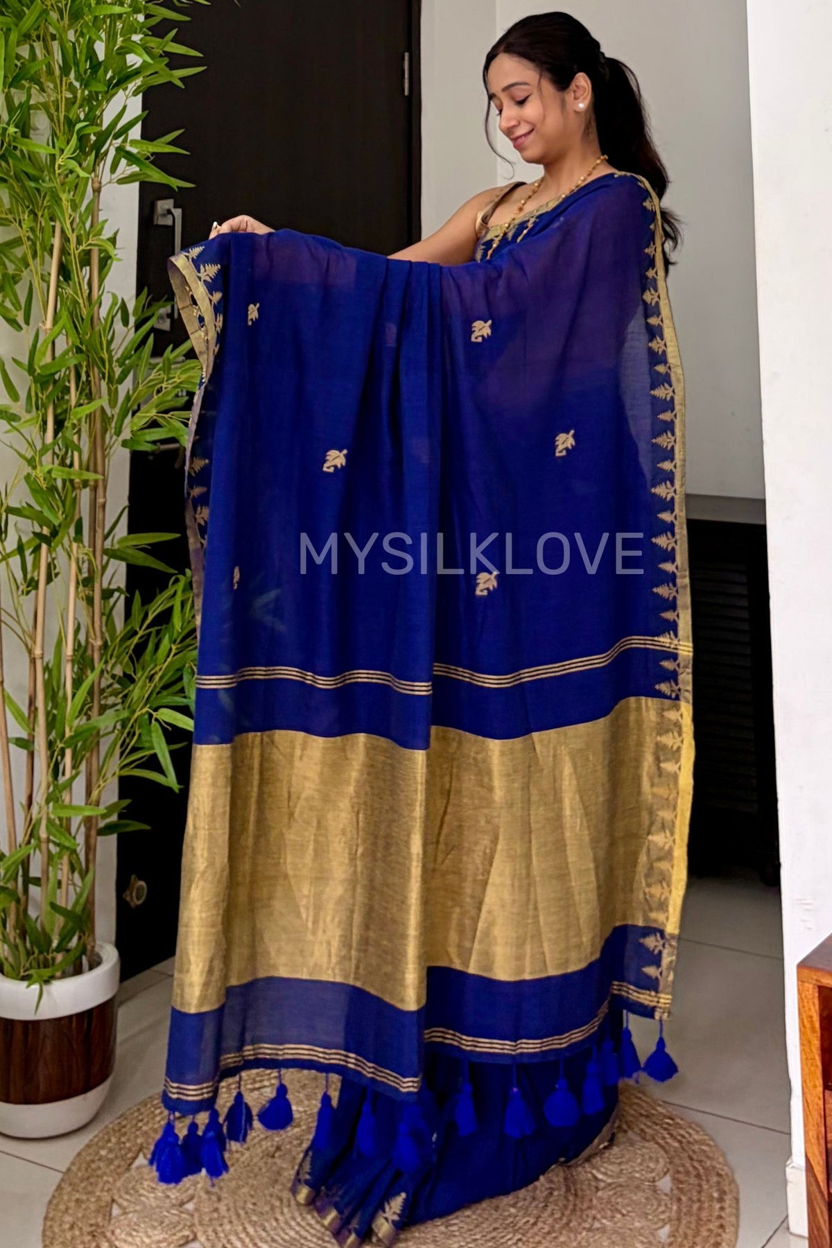 Buy MySilkLove Capri Blue Mul Mul Cotton Zari Woven Saree Without Blouse Online