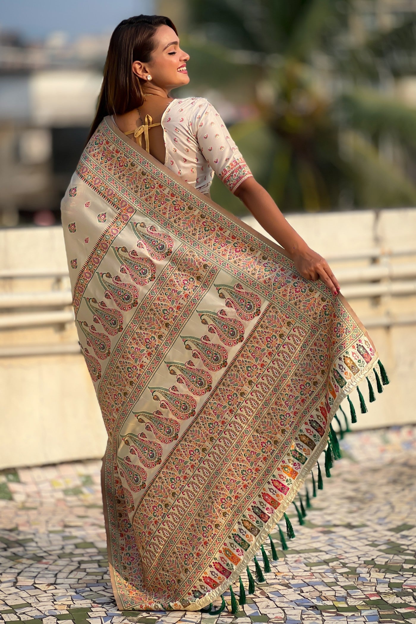 Buy MySilkLove Almond Cream Kashmiri Jamewar Saree Online