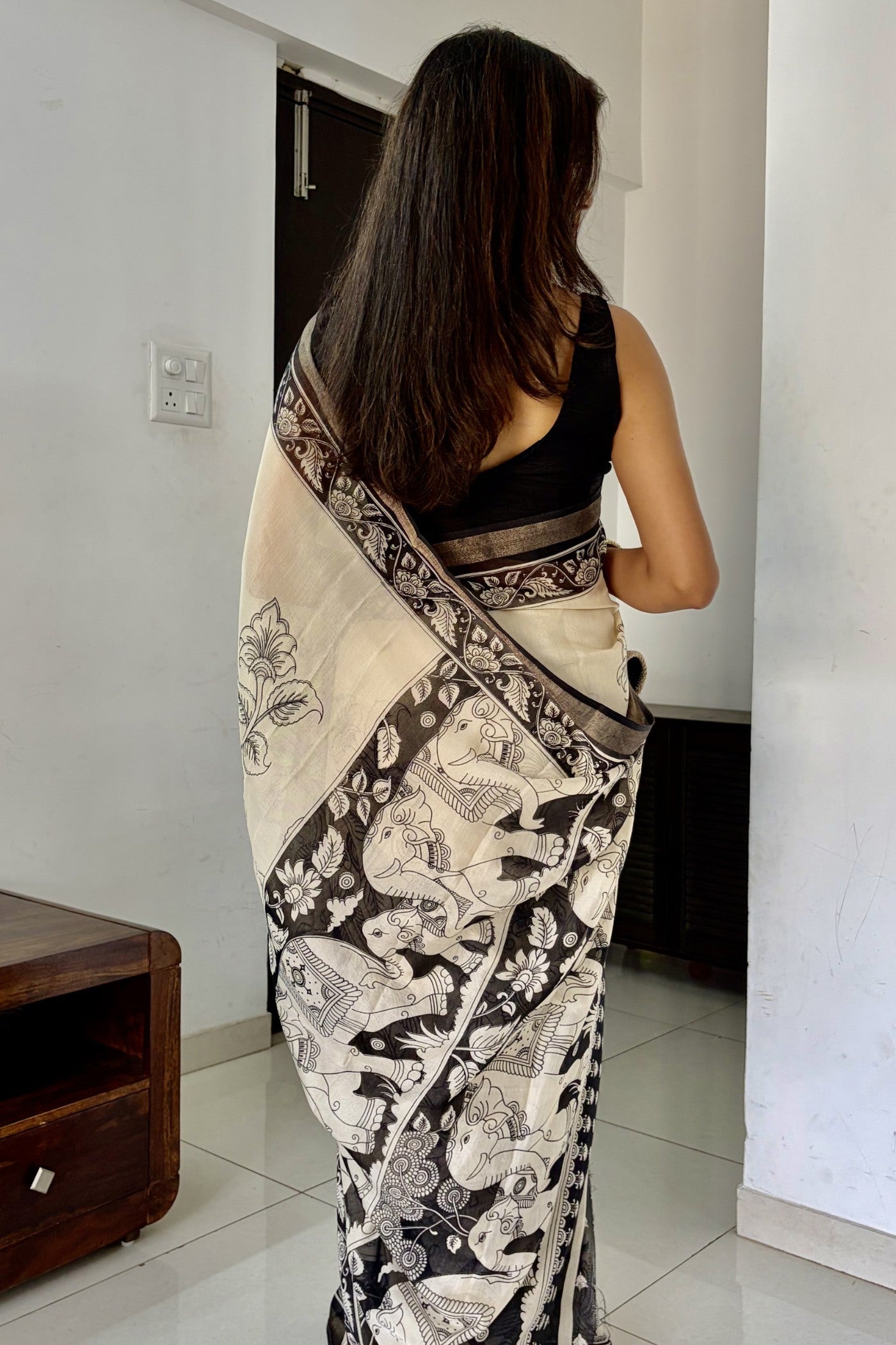 Buy MySilkLove Onyx Black and Cream Mul Cotton Kalamkari Saree Online