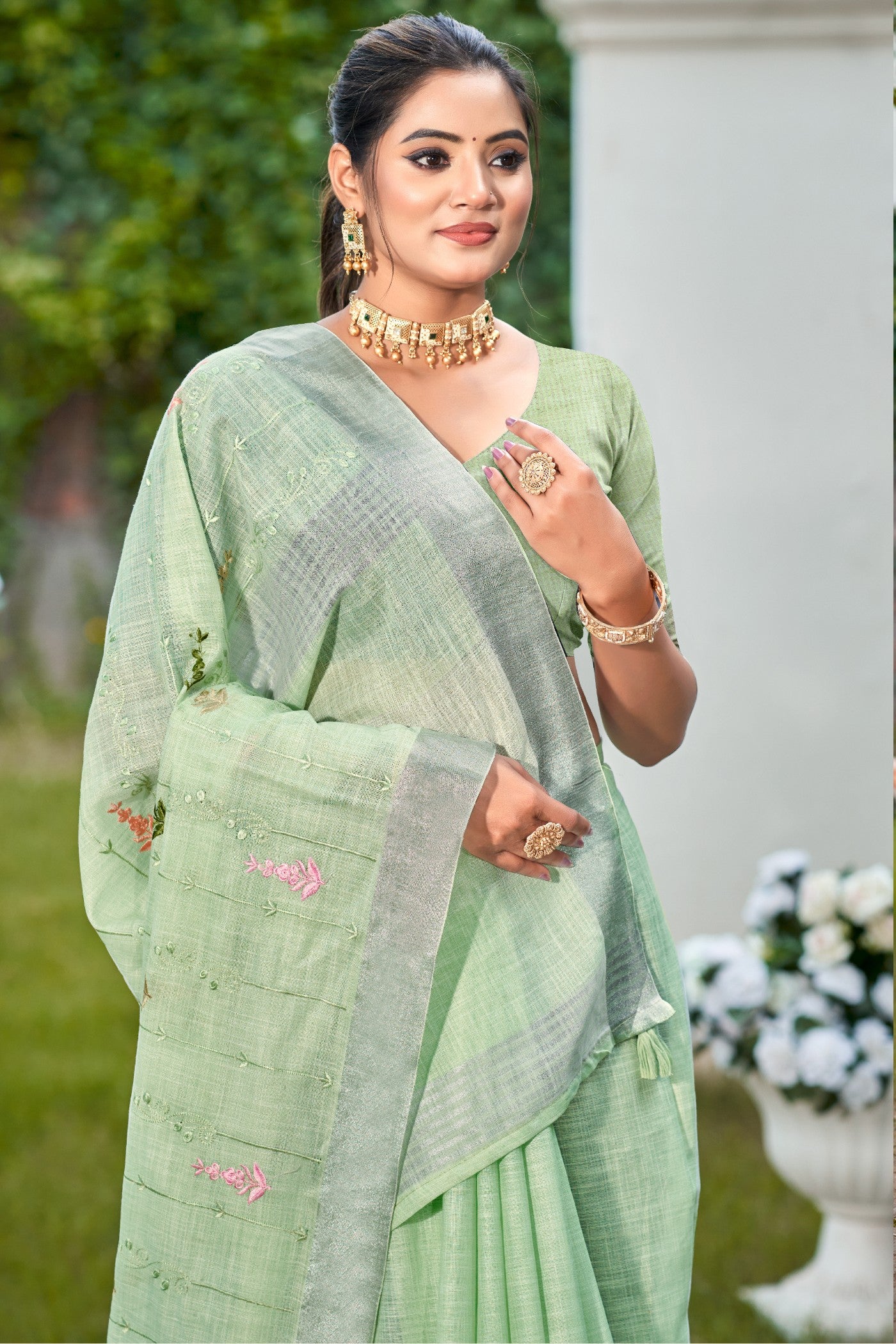 Buy MySilkLove Mint Green Woven Cotton Linen Saree Online