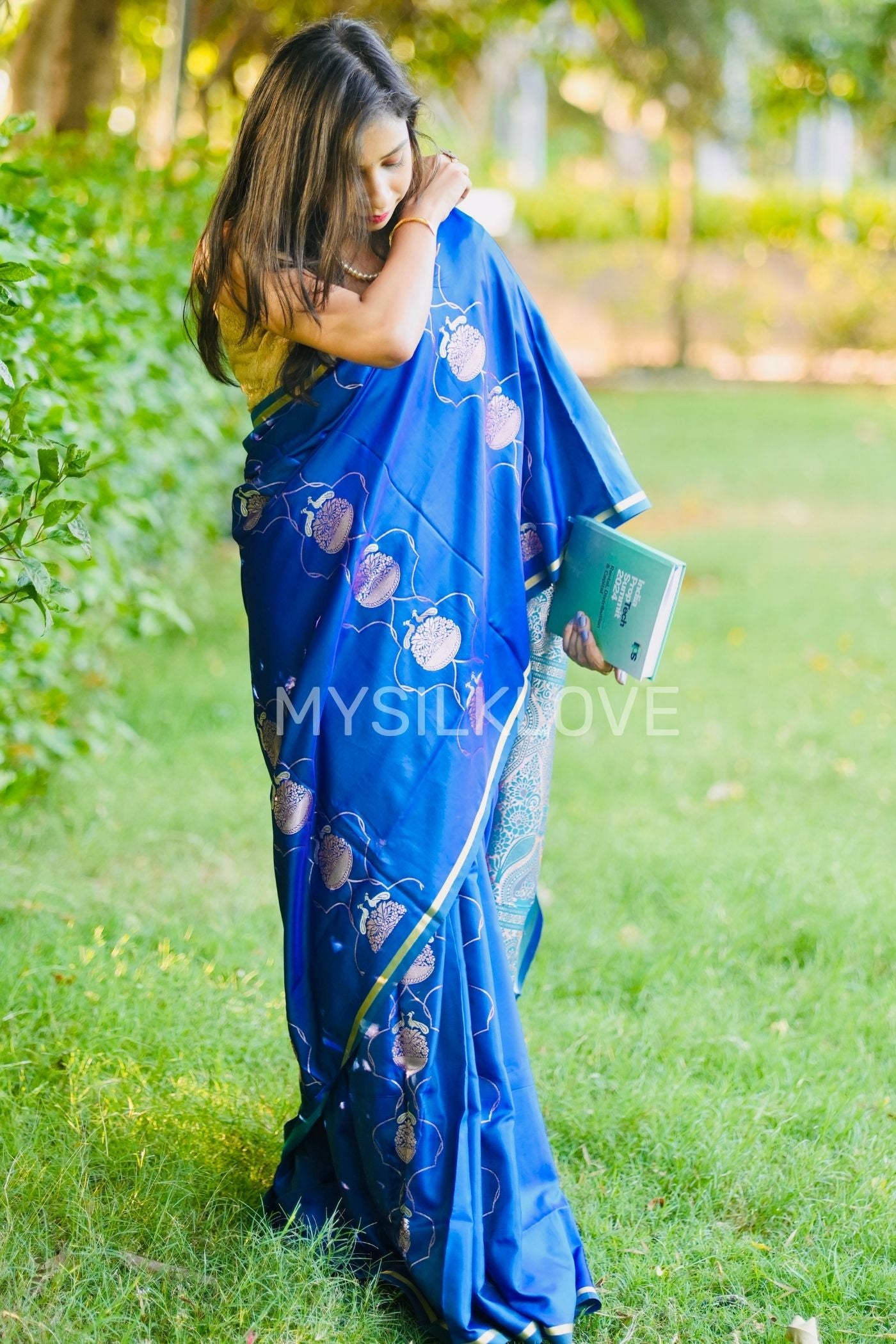 Buy MySilkLove Royal Blue Handloom Satin Silk Saree Online