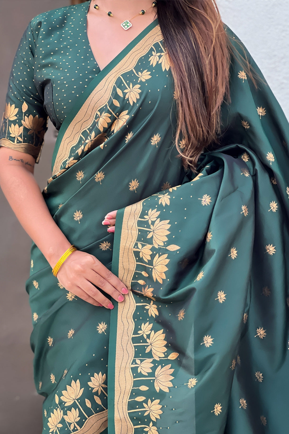Buy MySilkLove Dark Leaves Green Woven Lotus Banarasi Saree Online