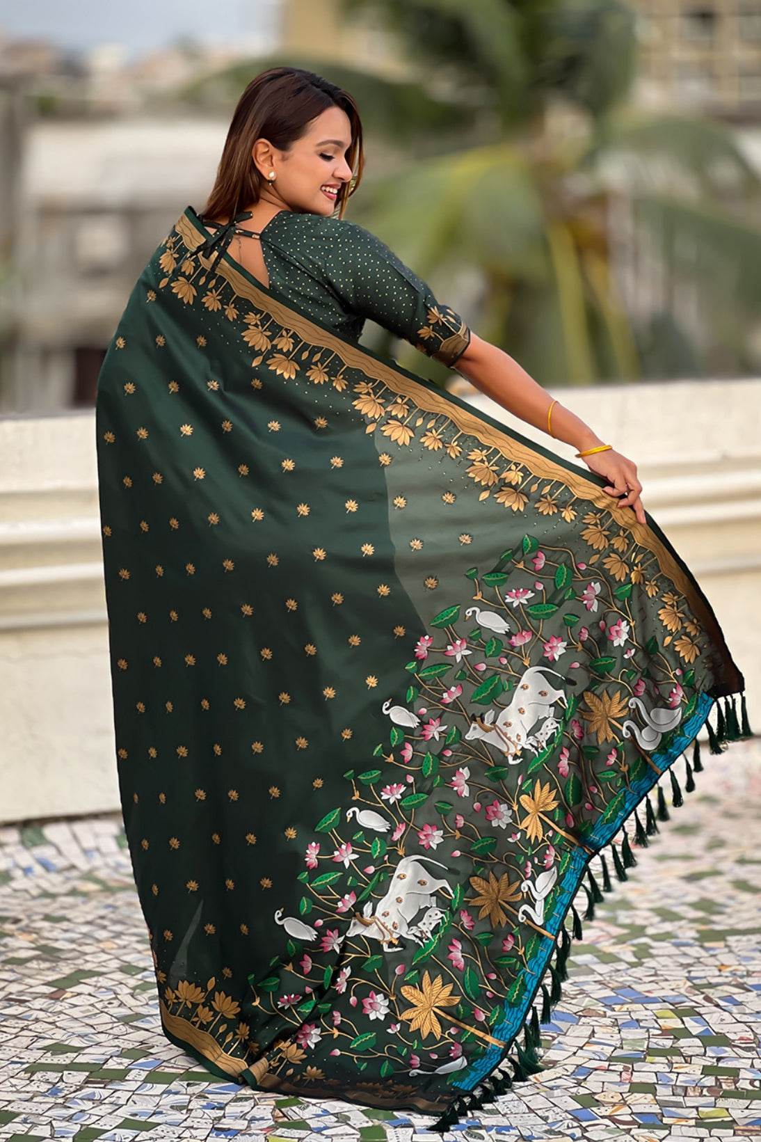 Buy MySilkLove Dark Leaves Green Woven Lotus Banarasi Saree Online