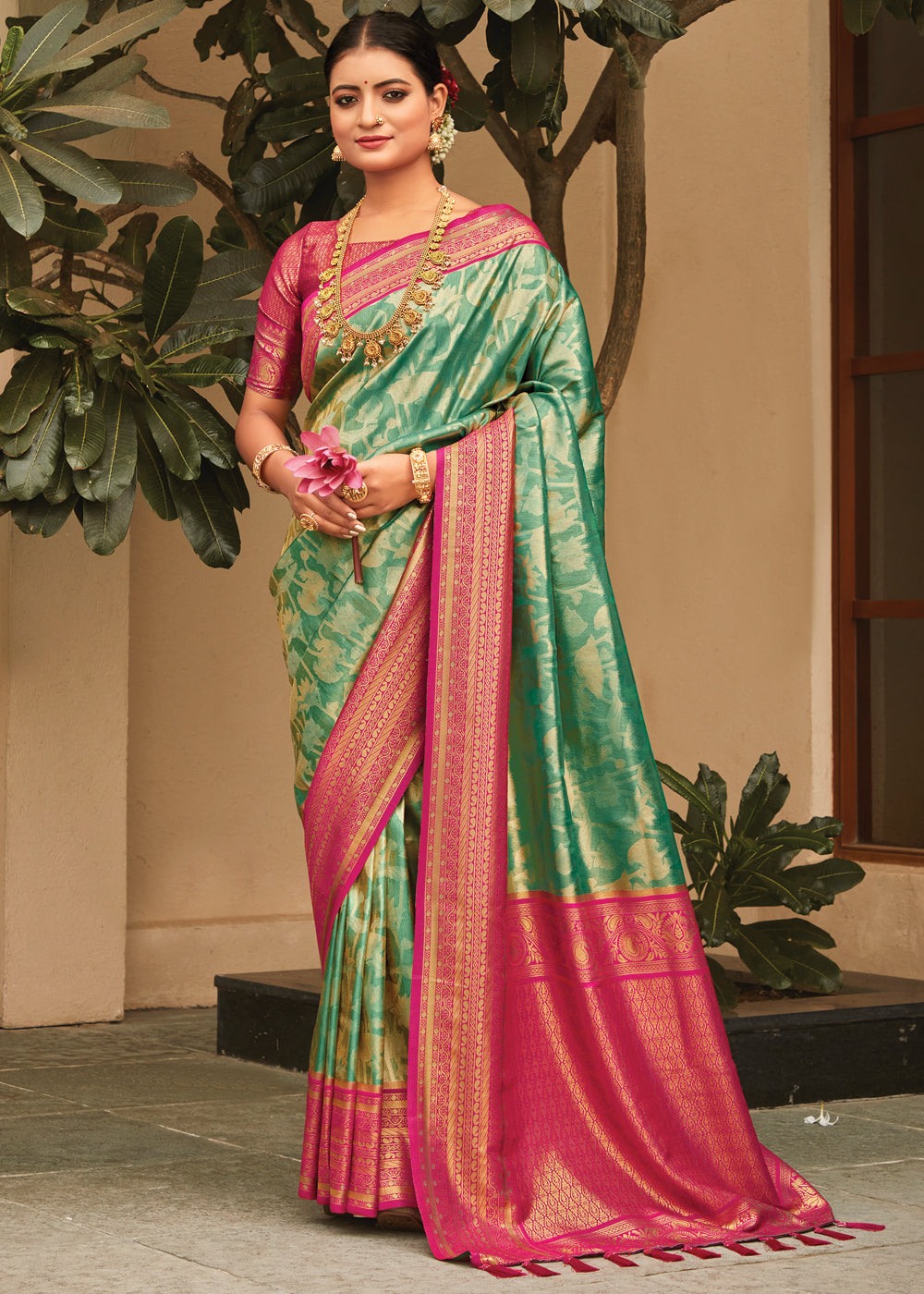 Buy MySilkLove Spring Leaves Green Woven Kanjivaram Saree Online