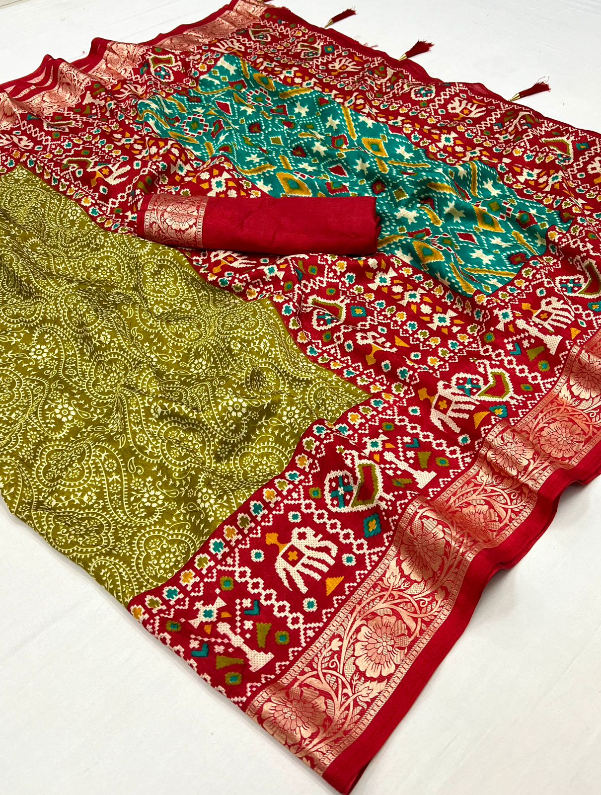 Buy MySilkLove Mehendi Green Printed Tussar Silk Saree Online