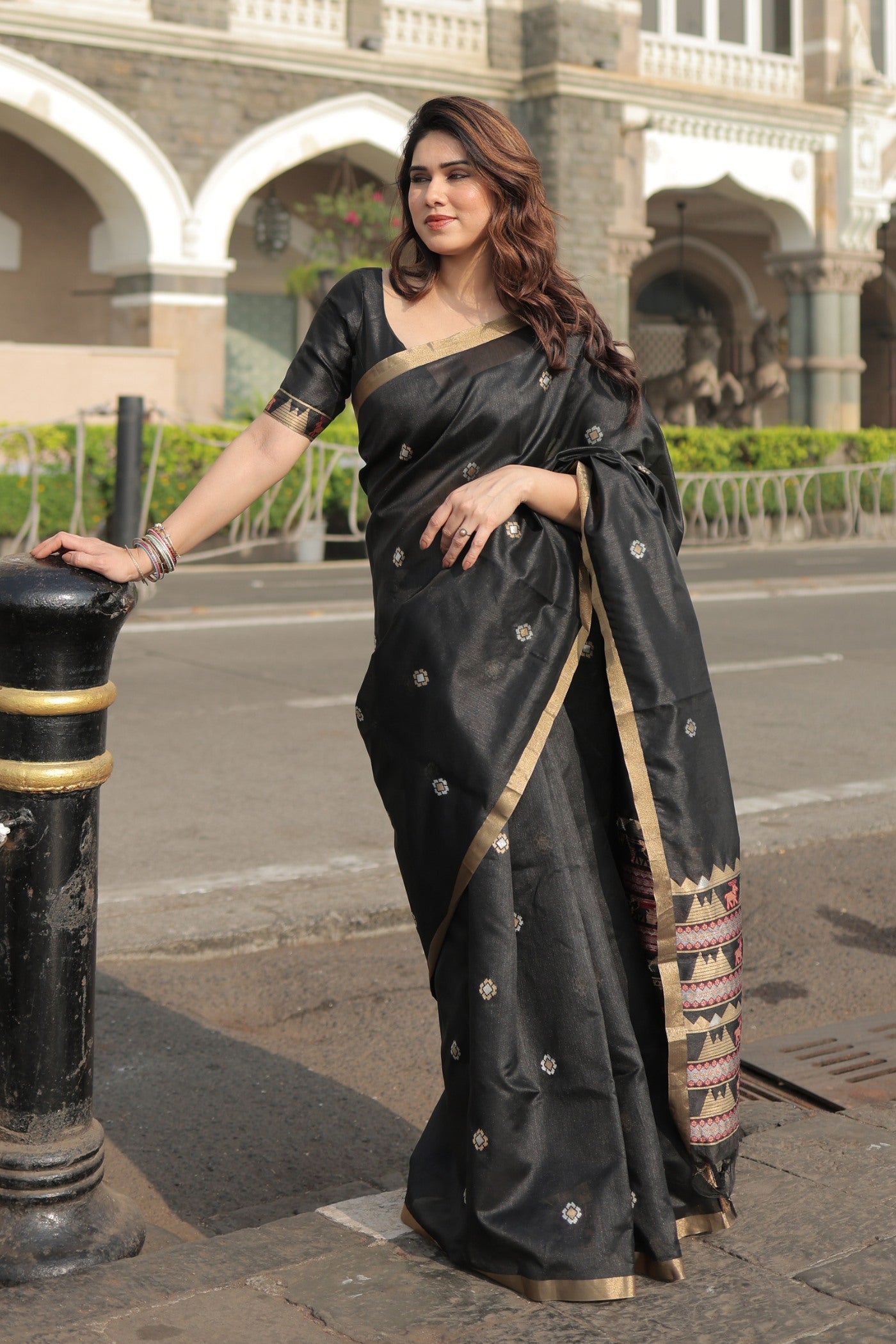 Buy MySilkLove Davy Black Tussar Handloom Silk Saree Online