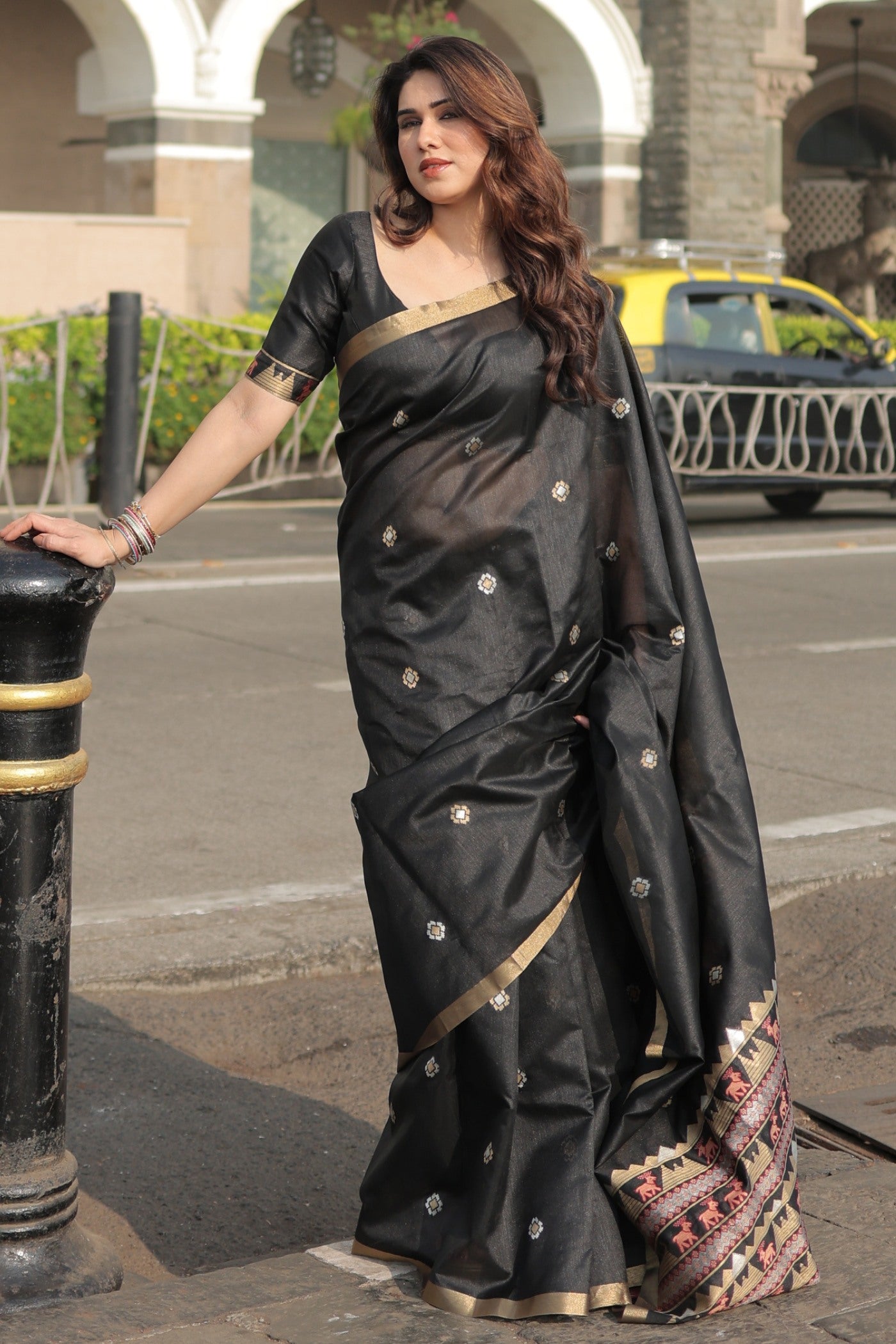 Buy MySilkLove Davy Black Tussar Handloom Silk Saree Online