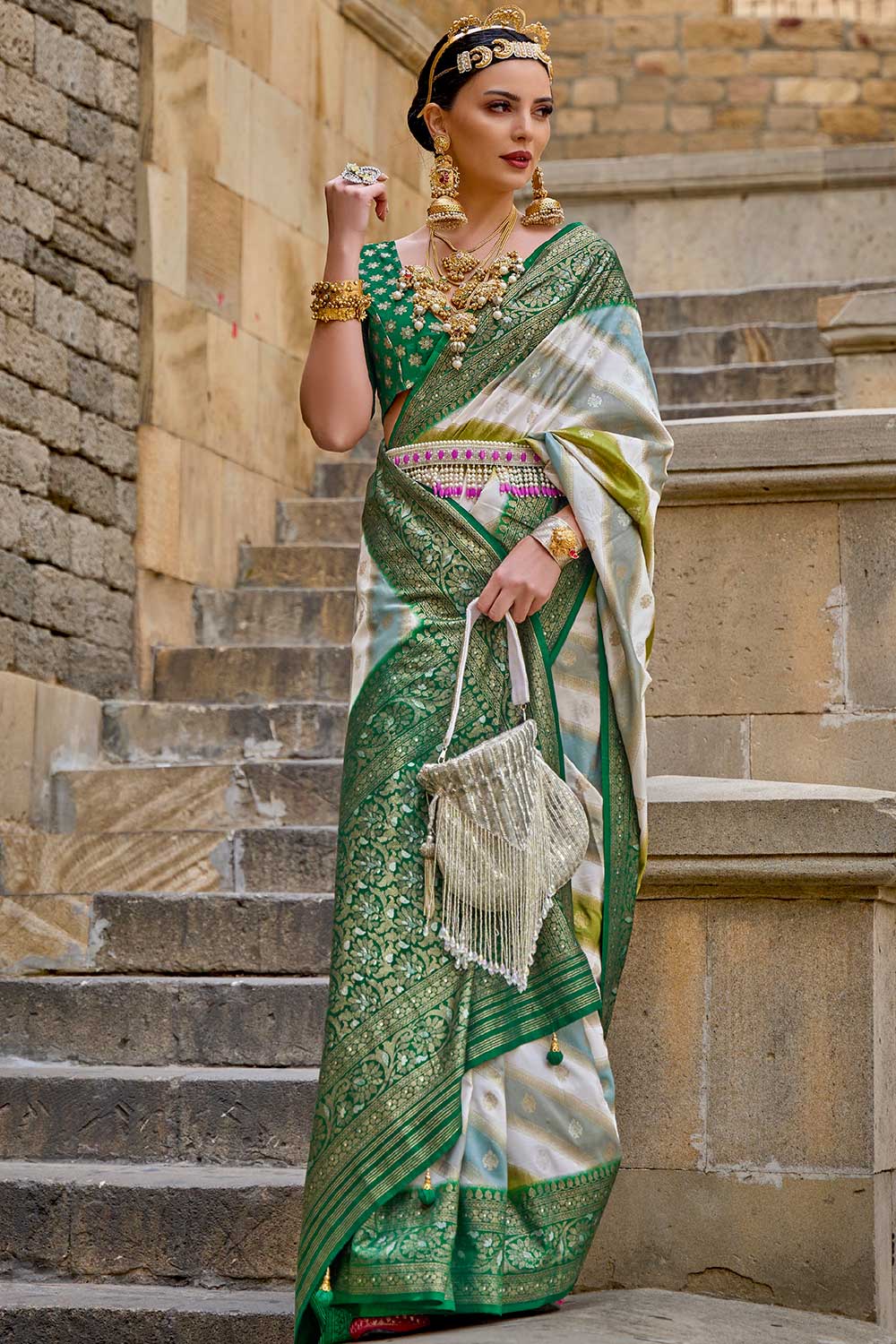 Buy MySilkLove Mountain Green Handloom Patola Silk Saree Online