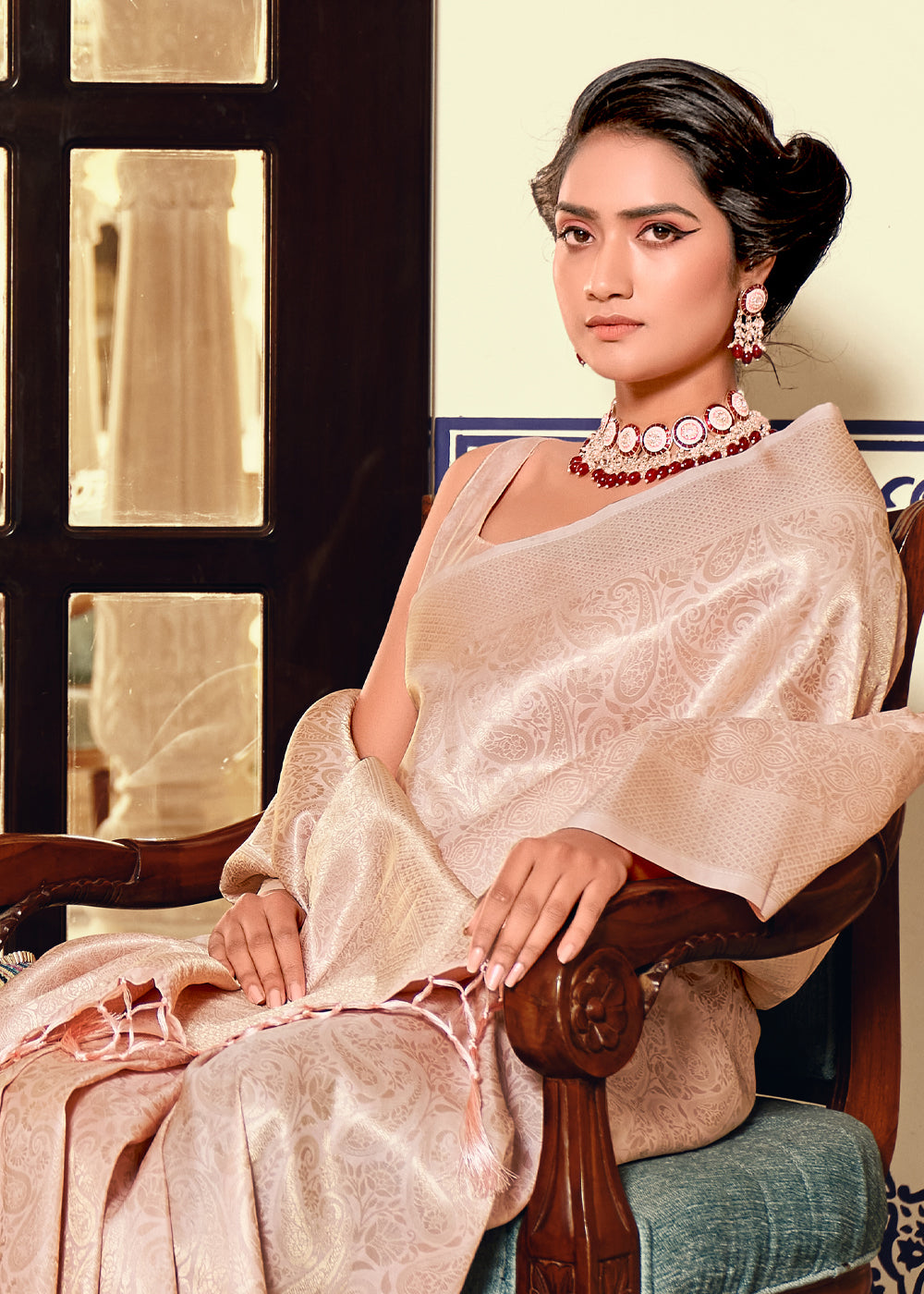 Buy MySilkLove Bush Pink Woven kanjivaram Silk Saree Online