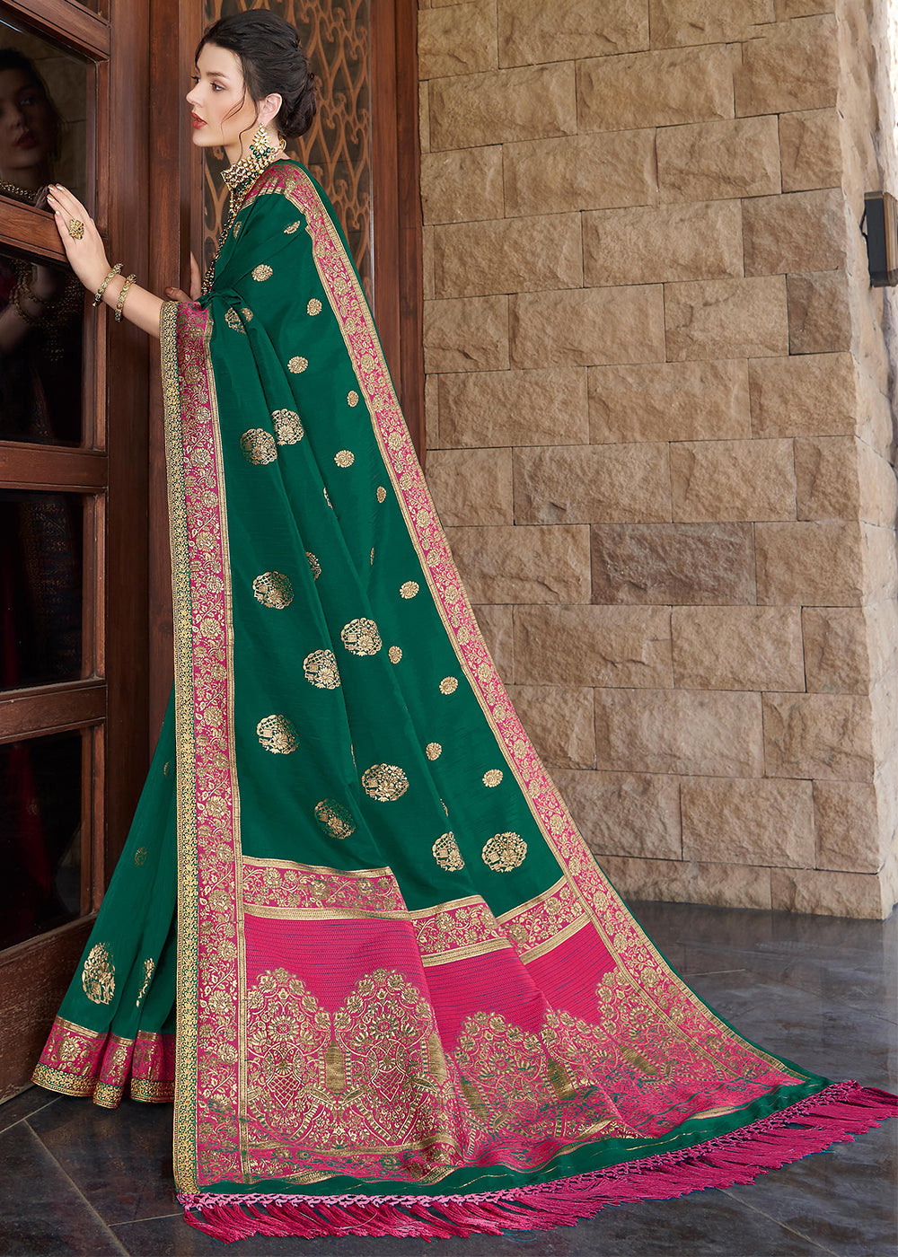 Buy MySilkLove Fun Green Zari Woven Banarasi Silk Saree Online