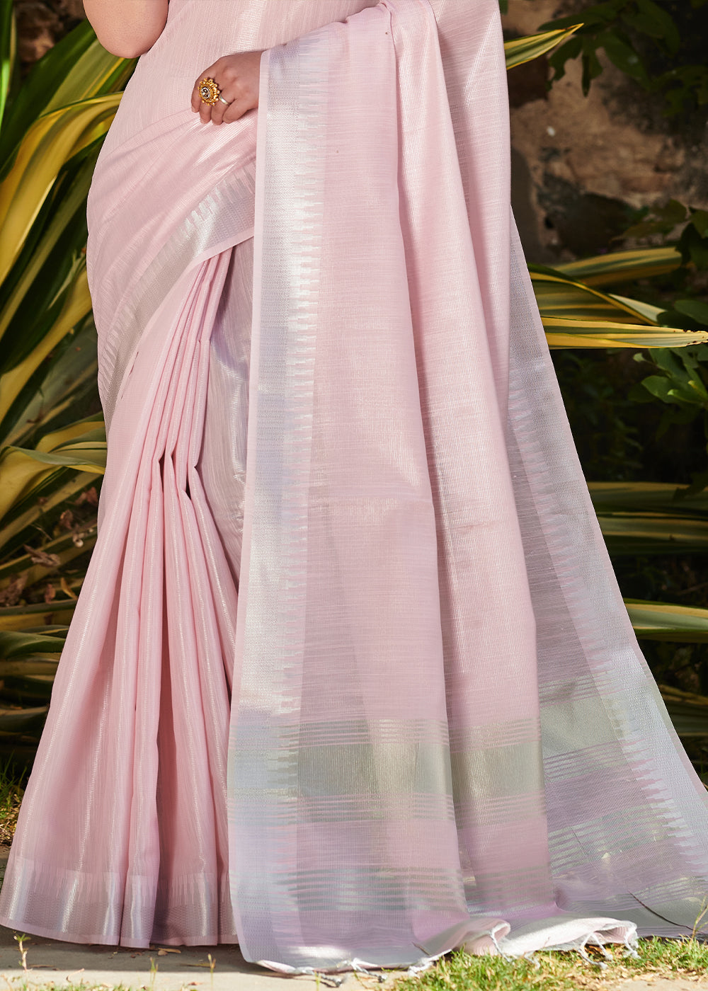 Buy MySilkLove Oyster Pink Zari Woven Tissue Linen Saree Online