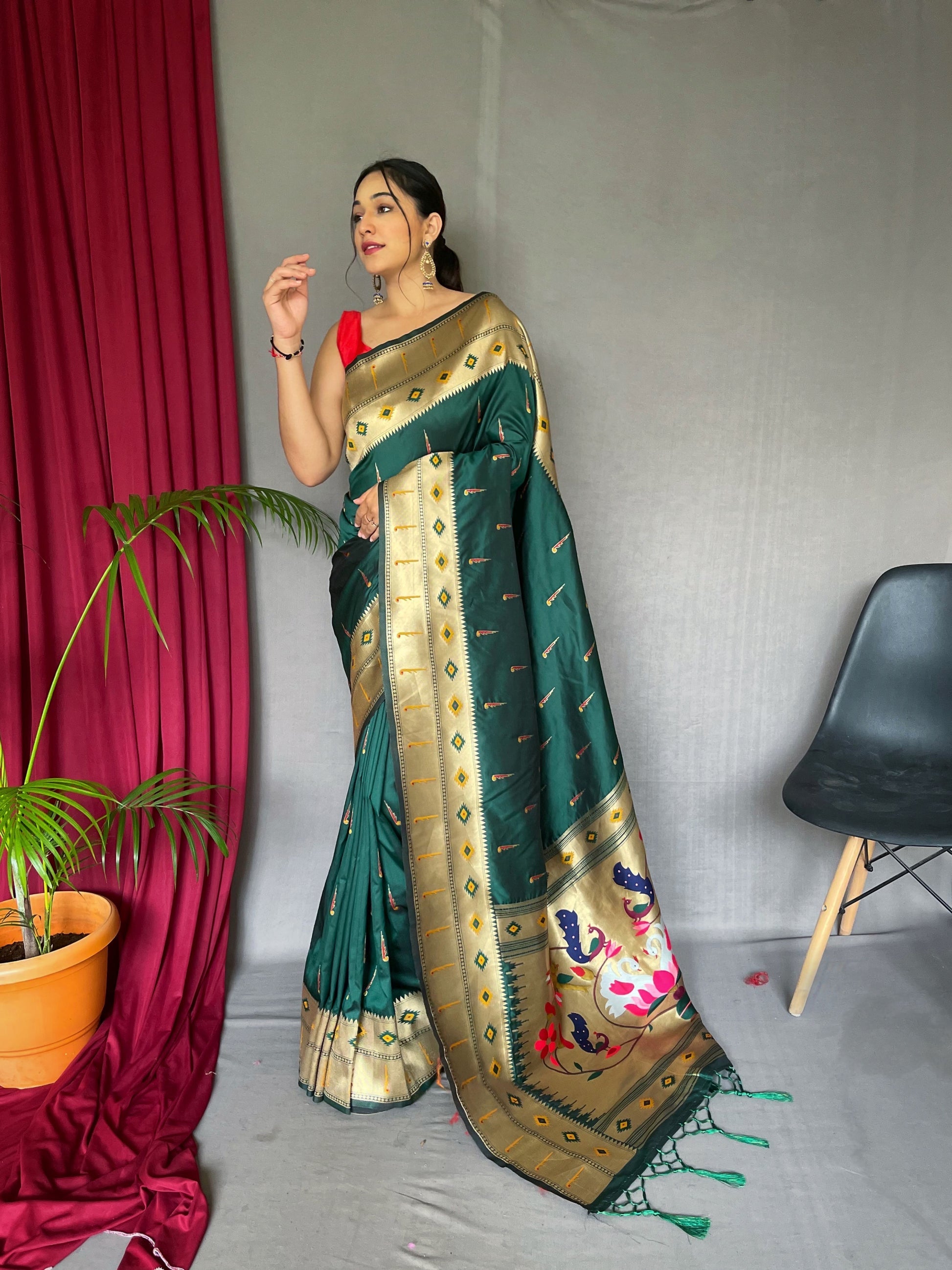 Buy MySilkLove Everglade Green Muniya Paithani Woven Silk Saree Online